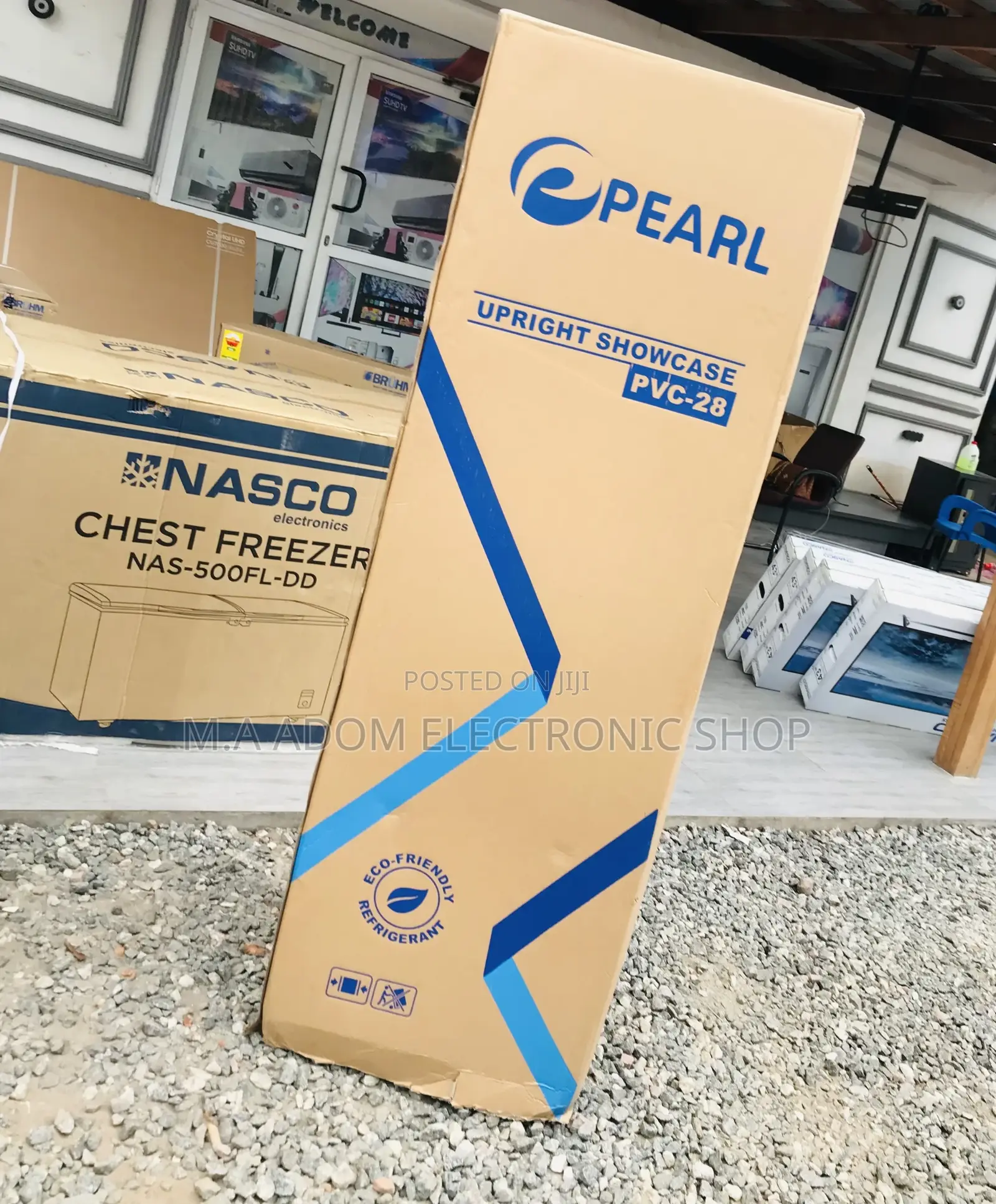 Sealed in Box Pearl PVC28 ,178 Litres Display Fridge.