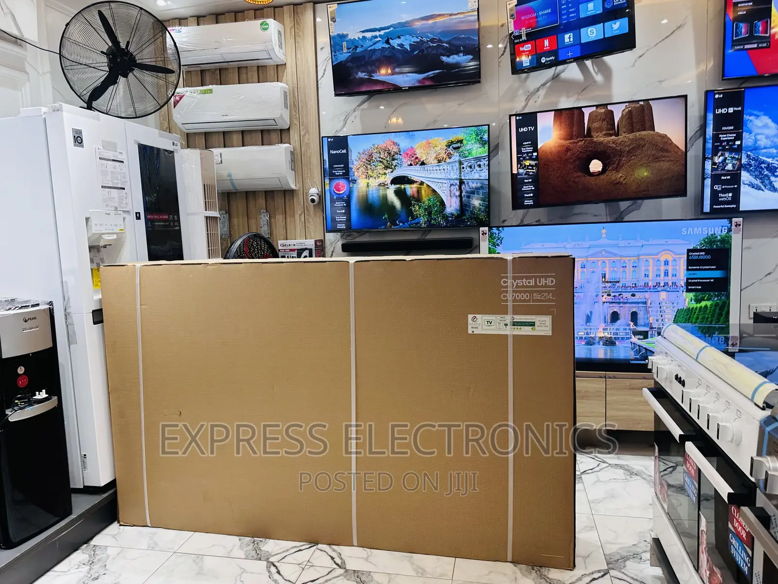 Immersive Slim UHD Smart Samsung 85”Bu8000 Tv 