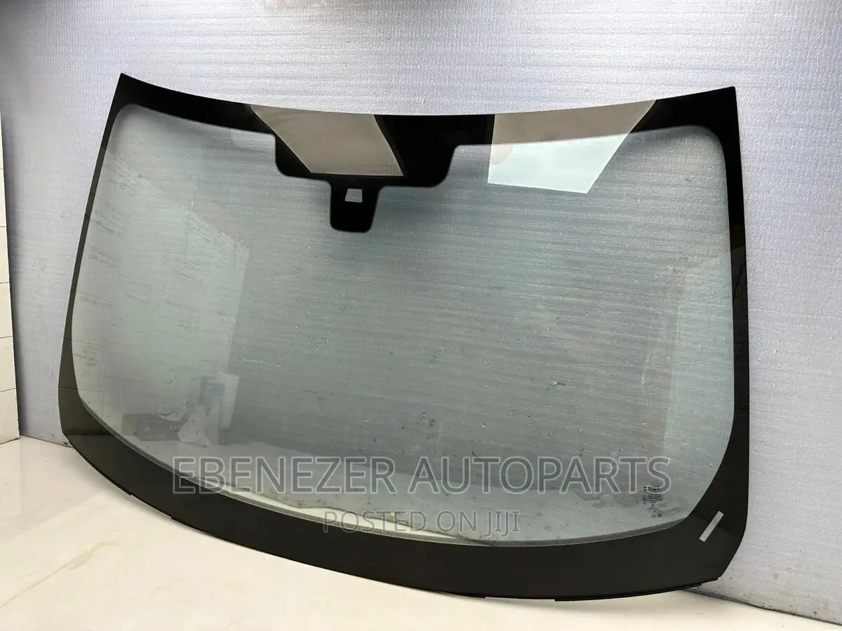 Land Rover Discovery Windscreen With Double Camera