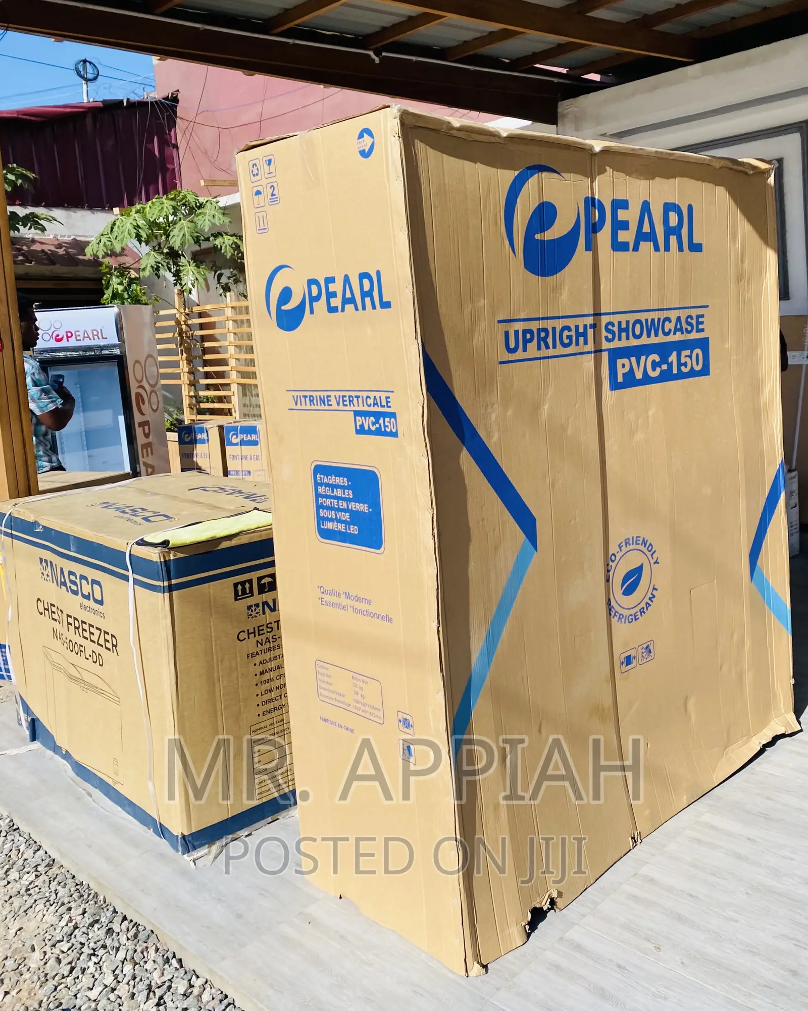 Pearl 950ltr 3 Door Display Fridge/Beverage Cooler PVC-150