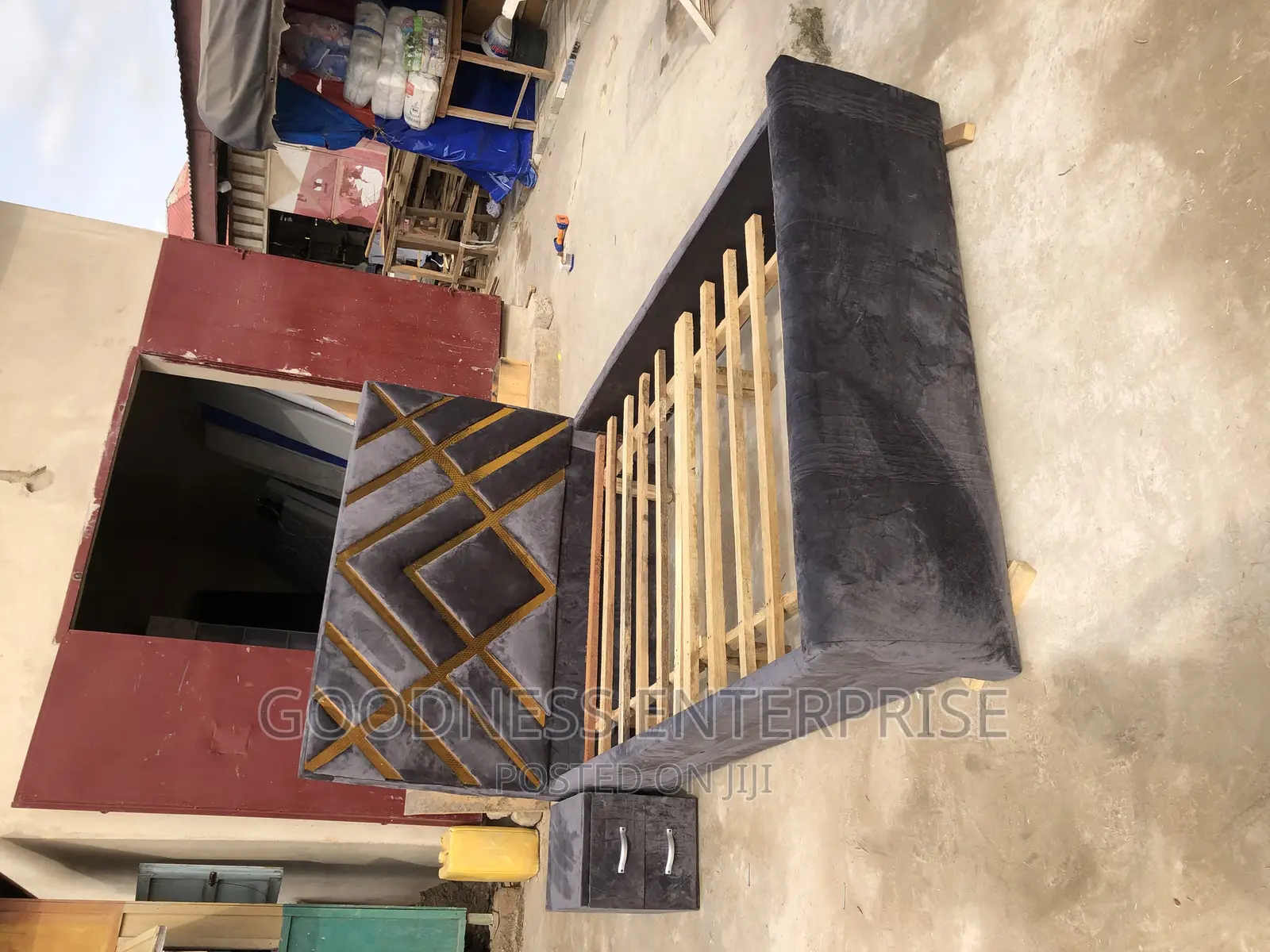 Design Bed Frame With Drawer