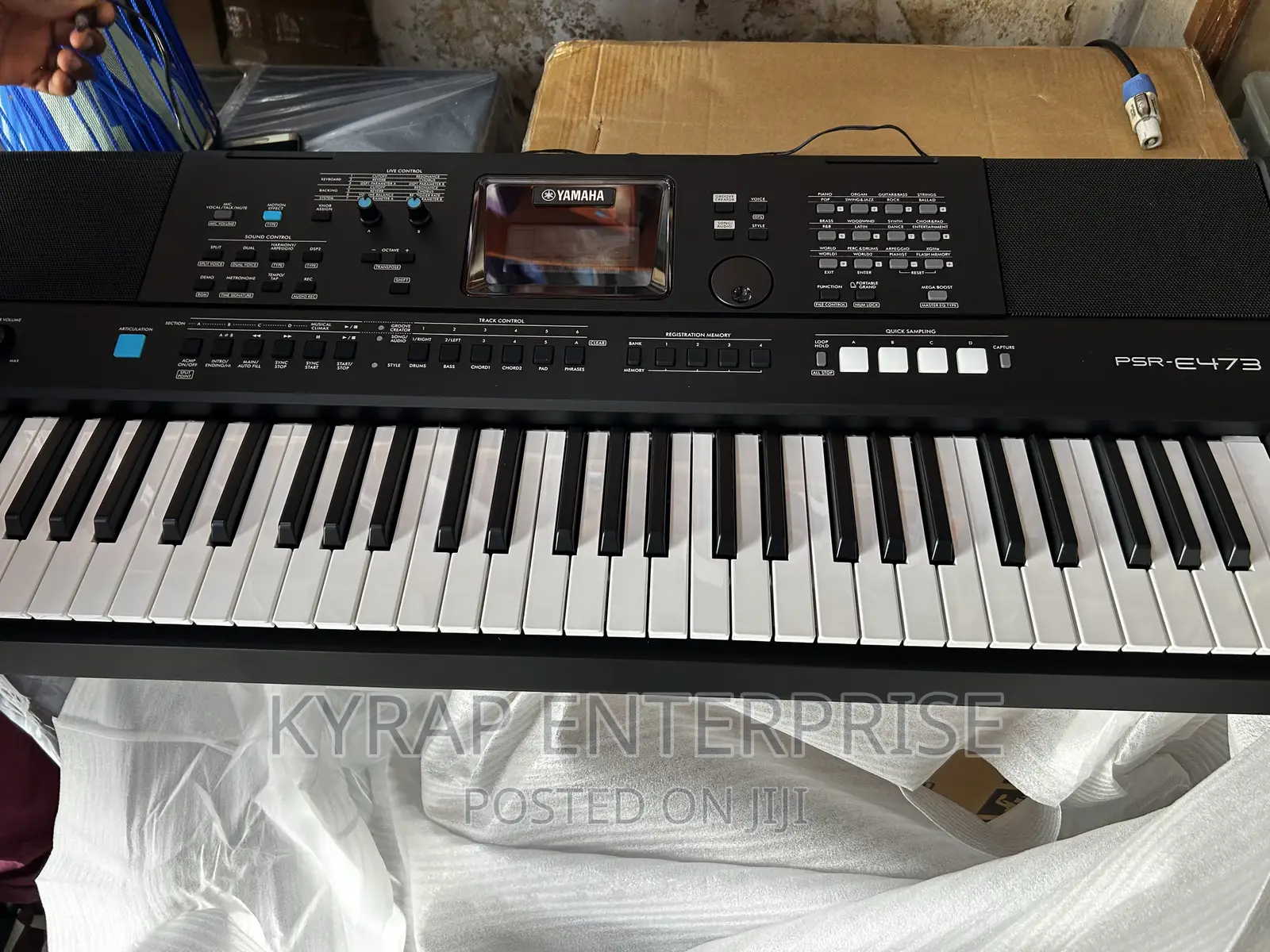Yamaha PSR-473