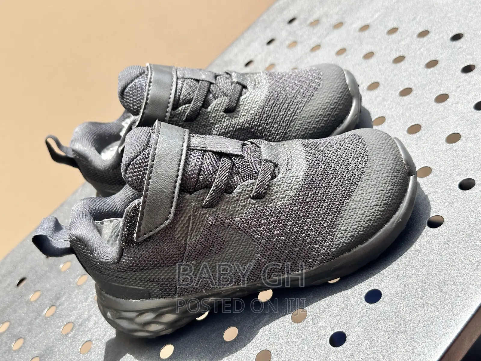 Black Nike Boys Sneakers