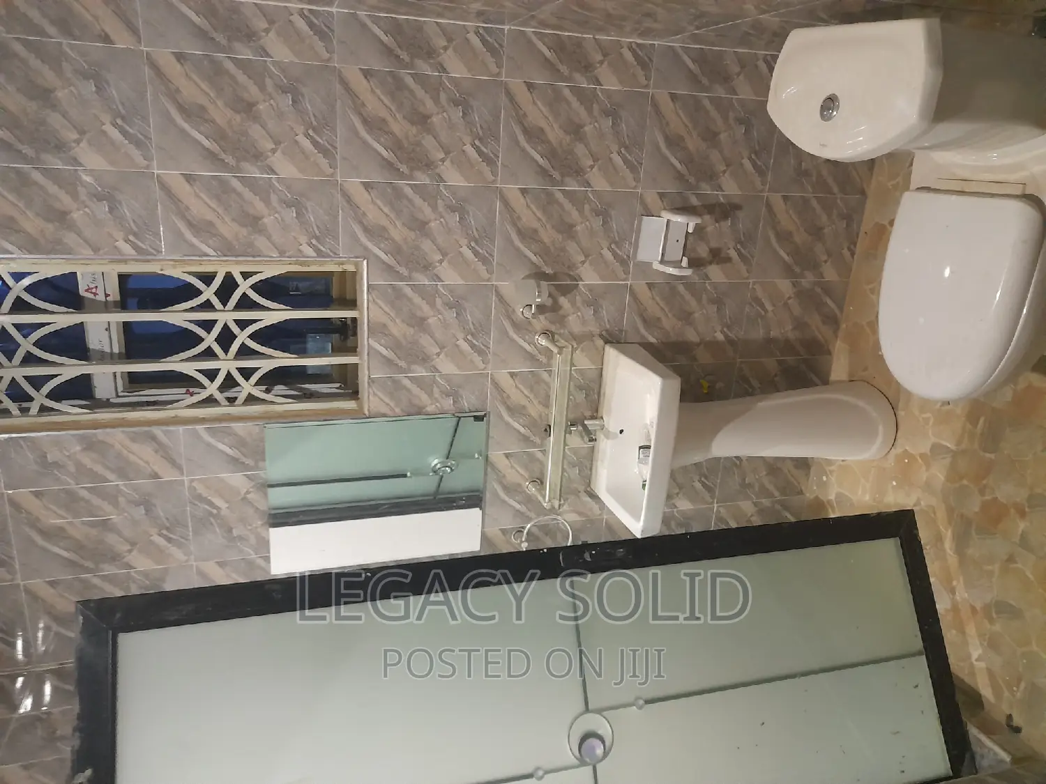 1bdrm Apartment in Legacy Solid Real, Teshie for rent