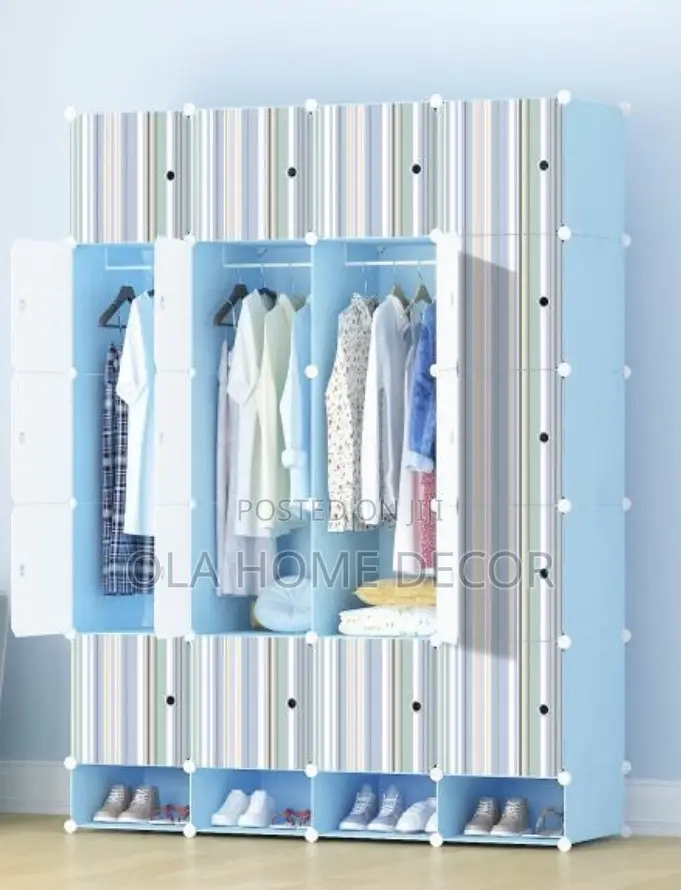 20 Cubes With Shoe Rack