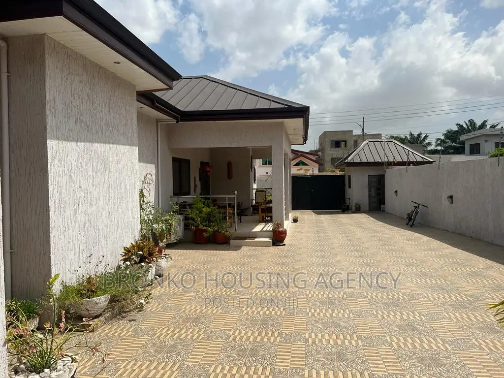 Furnished 3bdrm House in Bronko Housing, East Legon for rent