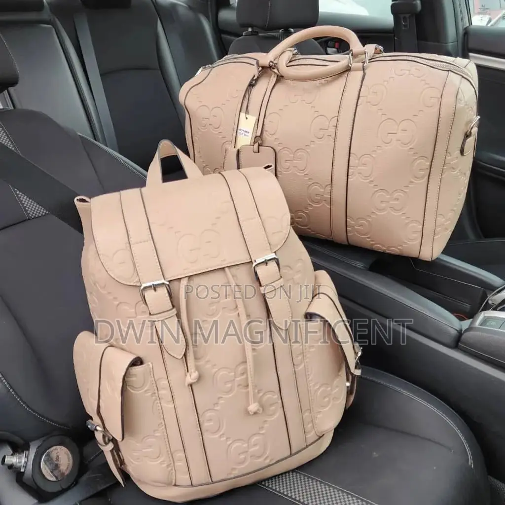 Travel Bag and Backpack (2 in 1)
