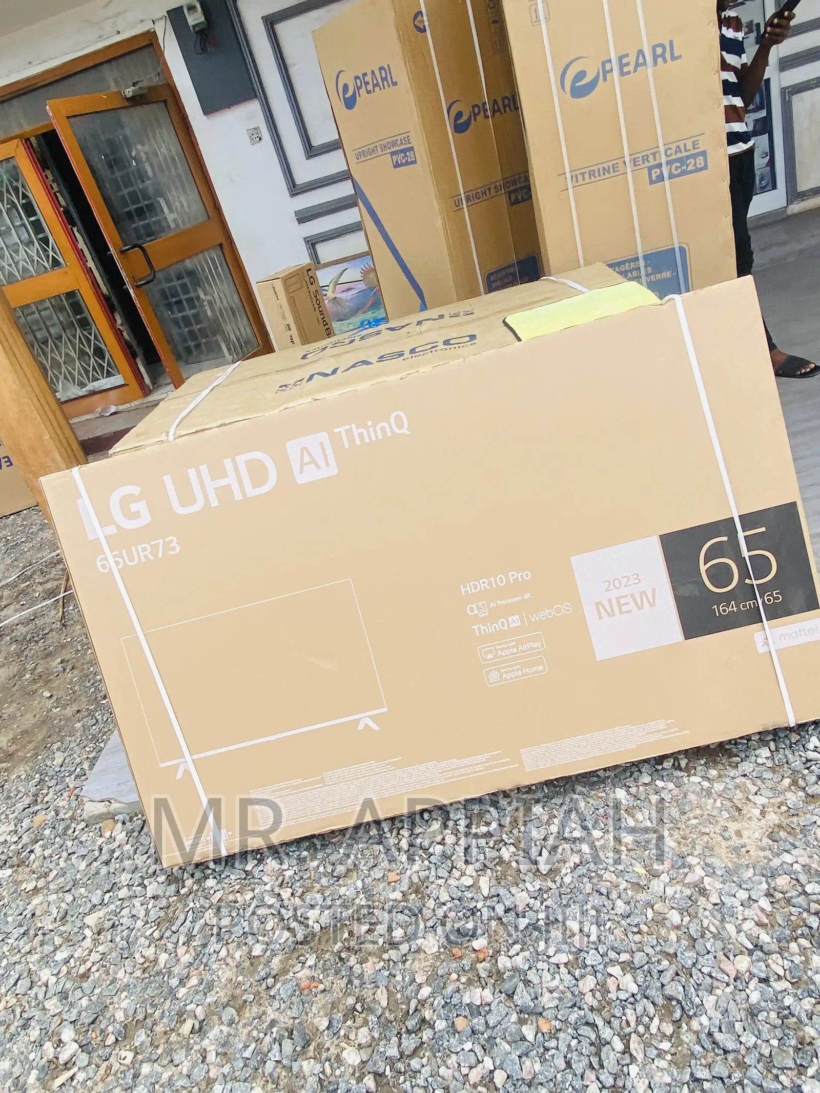 Adorable LG 65ur73 65 Inch Uhd Webos Smart Led Tv(Black)