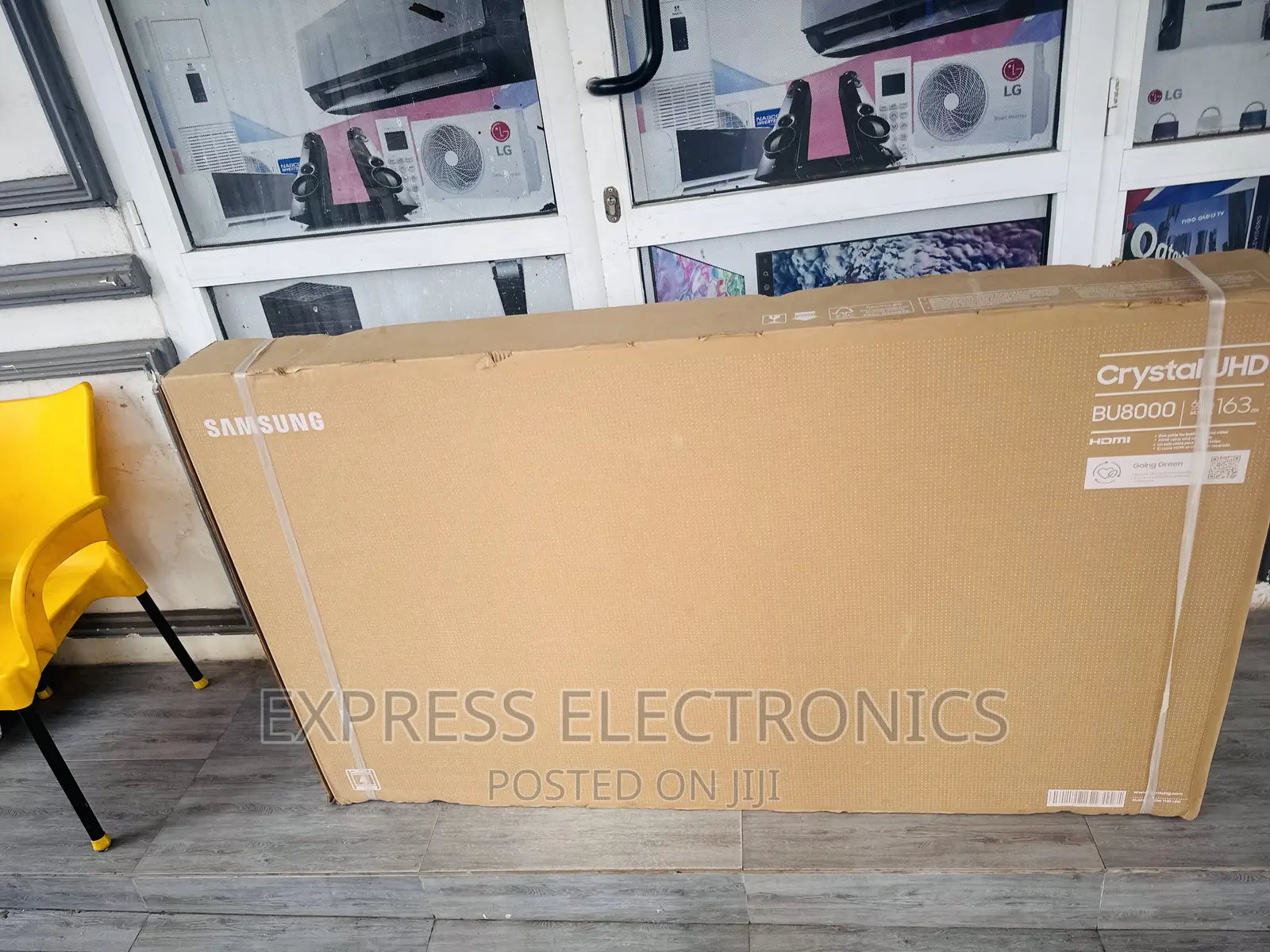 Experience Smooth Display UHD Smart Samsung 65”Bu8000