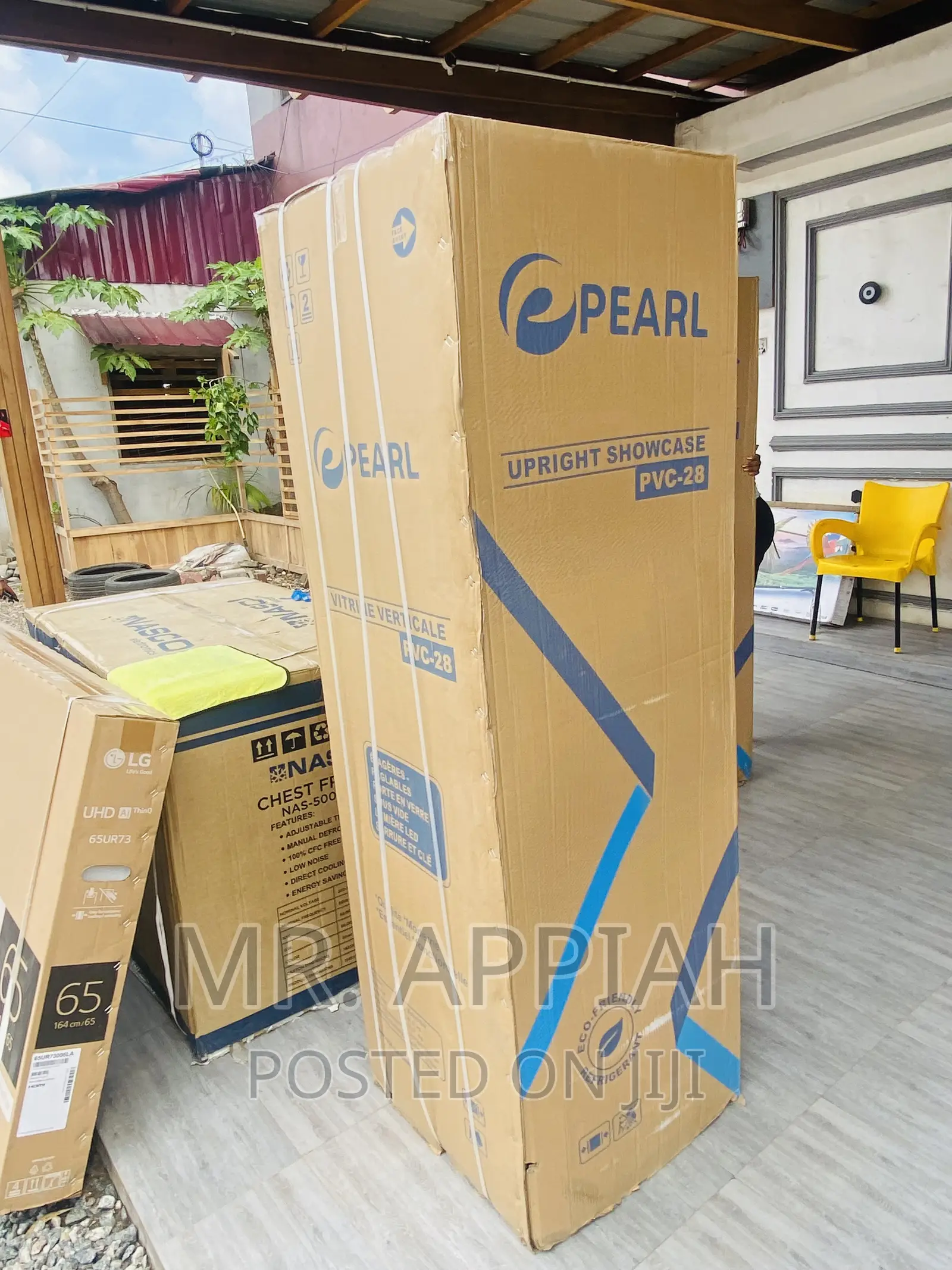 Pearl Single Door Electric Beverage Fridge(PVC-28)White.