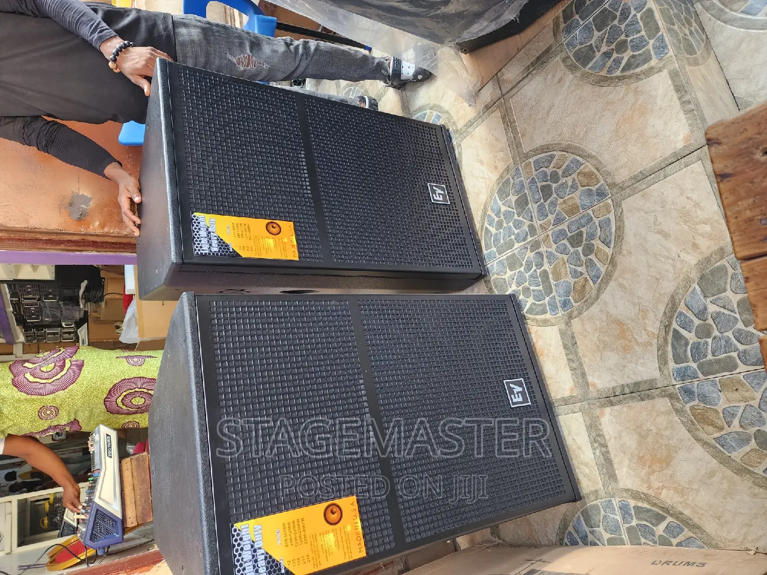 Short Range Speaker 15"