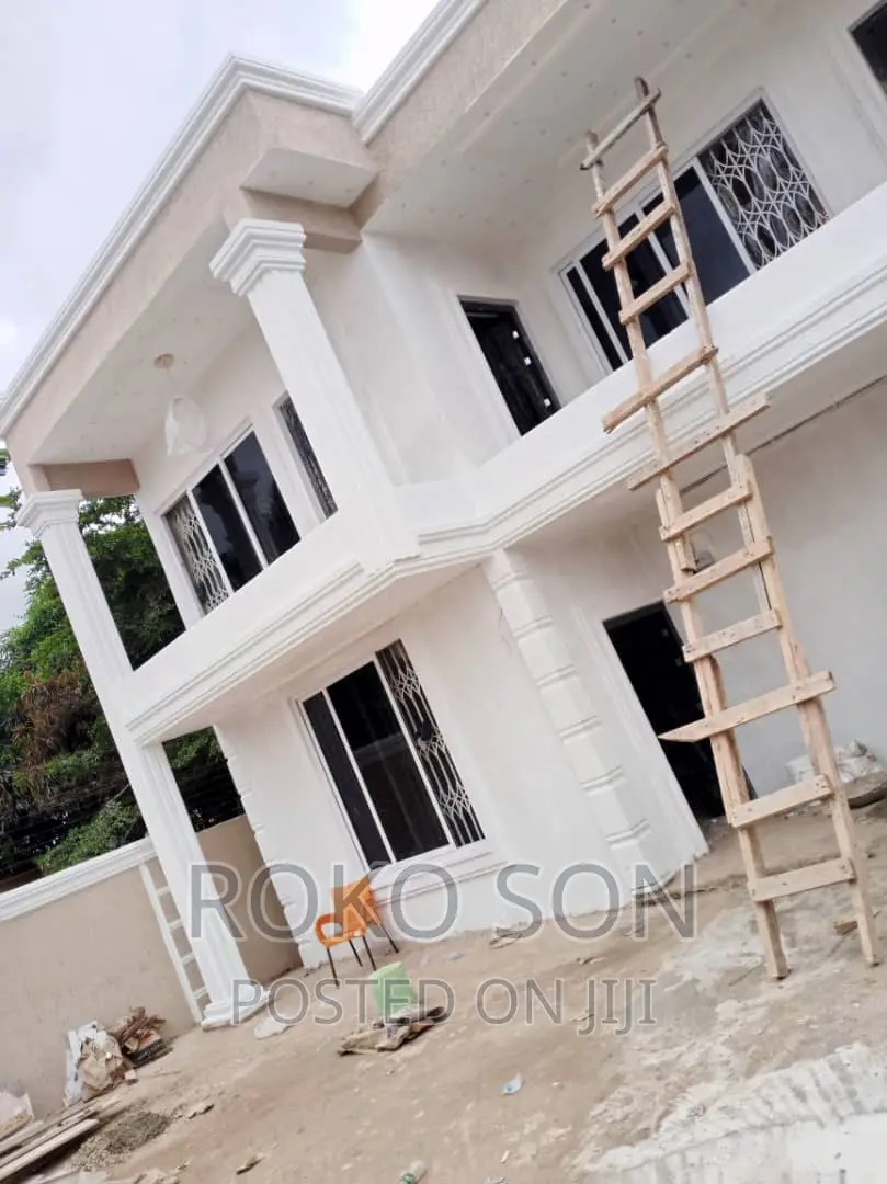 4bdrm Duplex in Dr Roko, Dome for sale