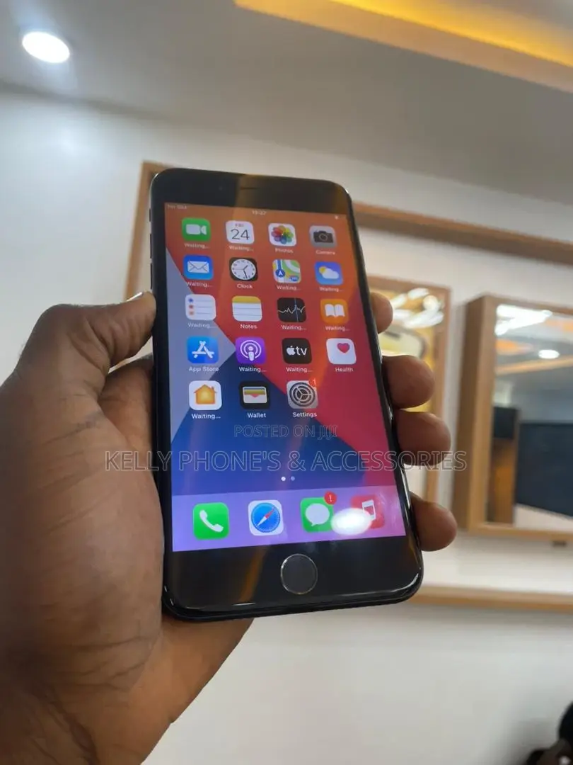Apple iPhone 7 Plus 128 GB Black