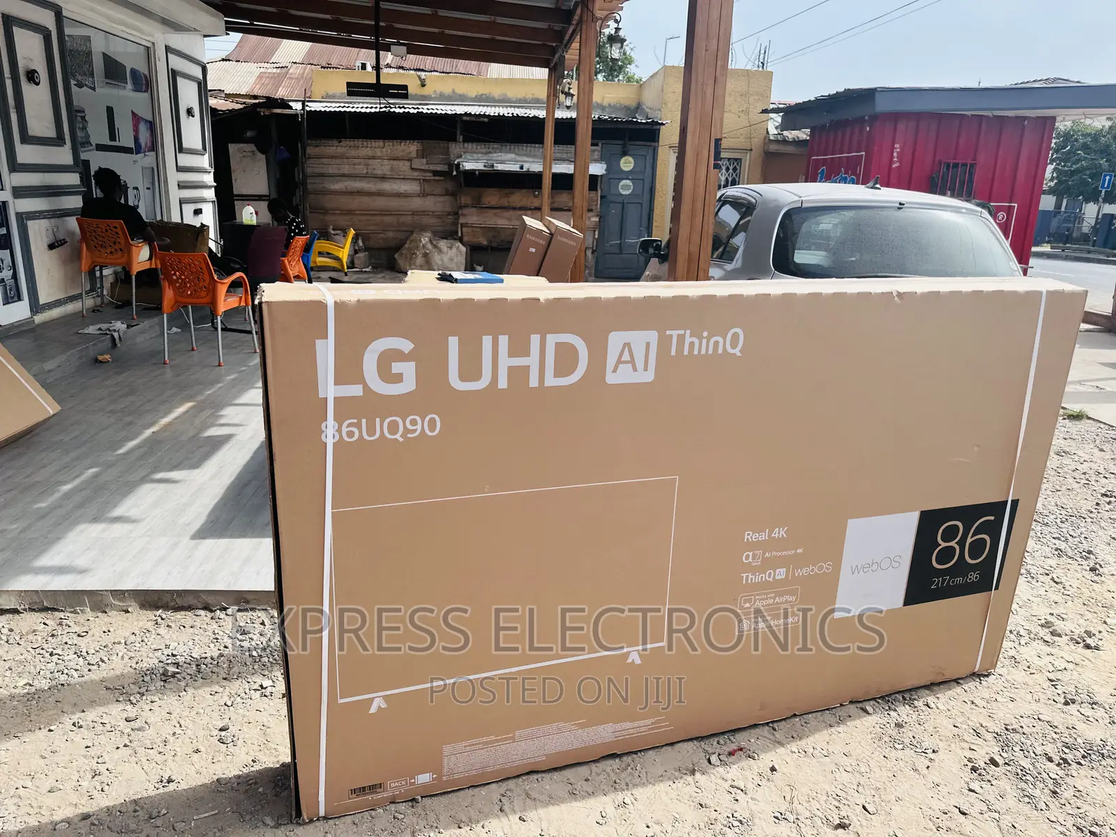 Rich  Sound Smart 86”UQ90 UHD Glossy LED Screen
