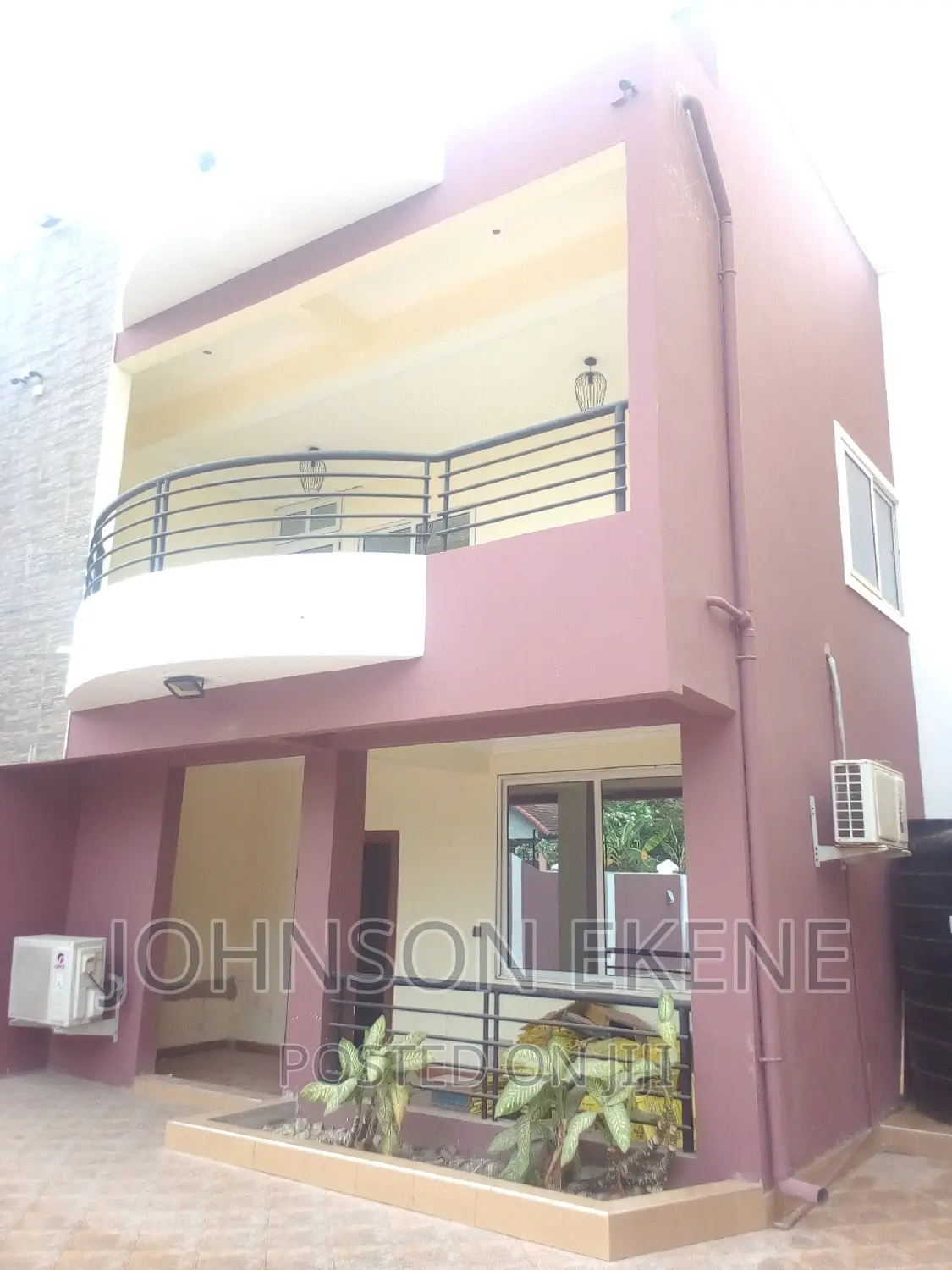 4bdrm Duplex in East Legon for sale