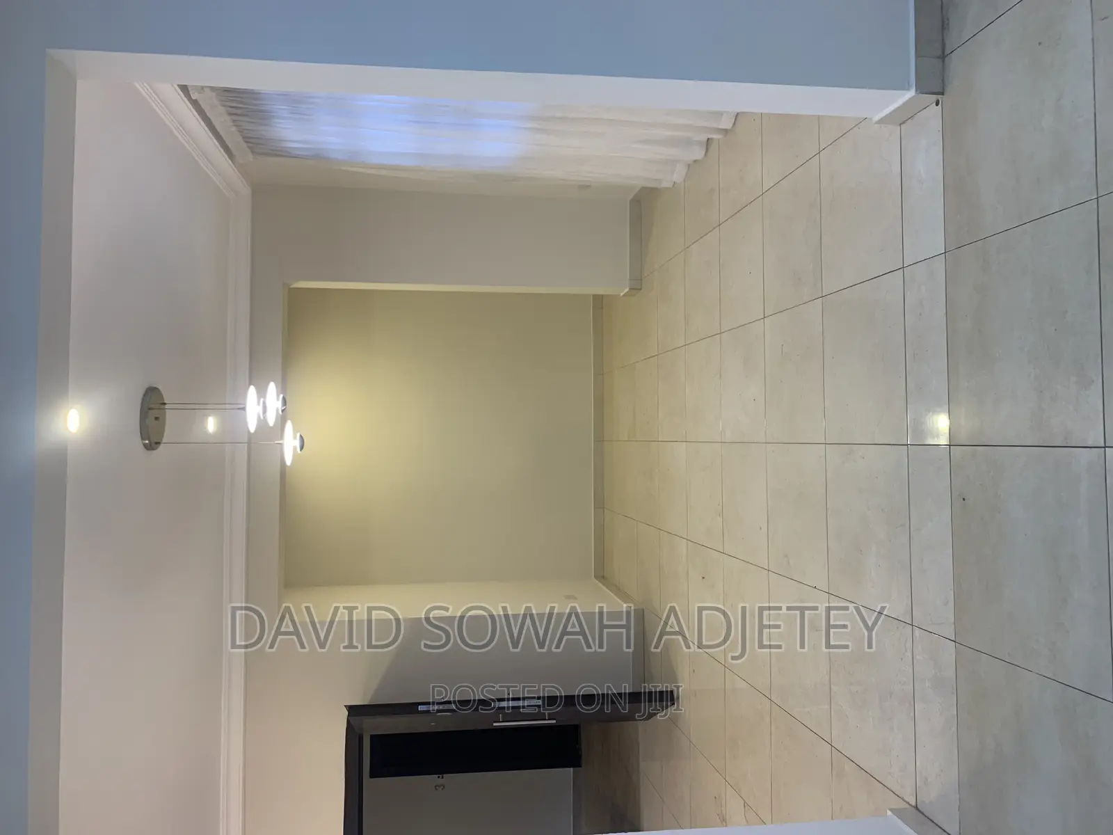 2bdrm Apartment in Palace Mall, Airport Residential Area for rent