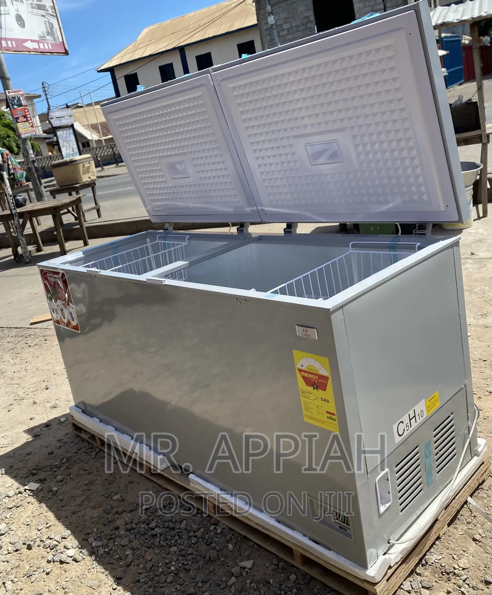 Highly Energy Saving Zara 470ltr Double Door Chest Freezer.