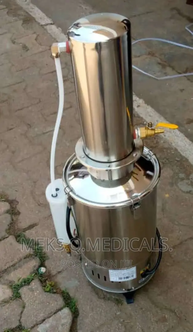 Water Distiller 10 LTRS