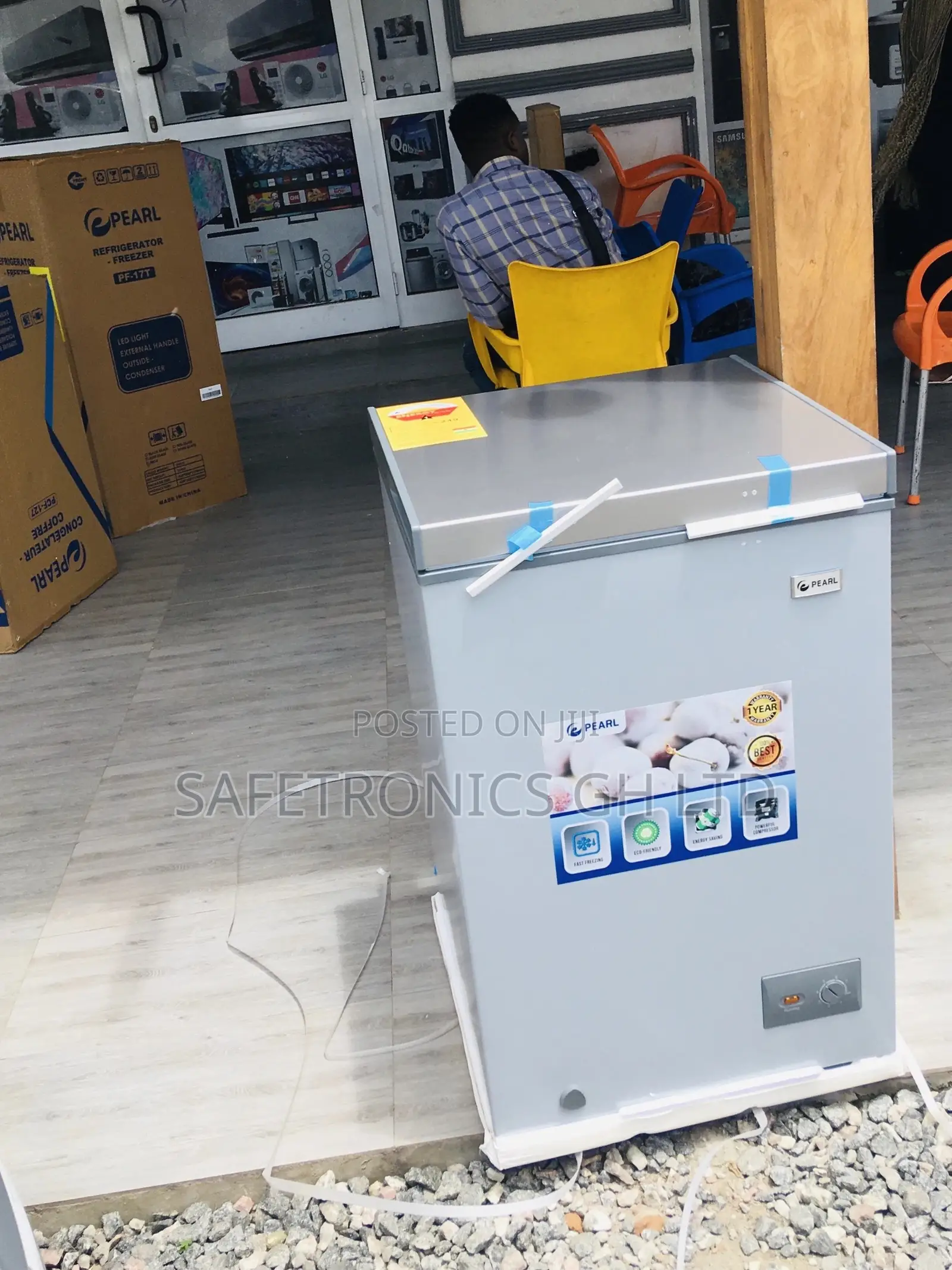 Singledoor Pearl PCF-127 Electric 100 Liters Chestfreezer