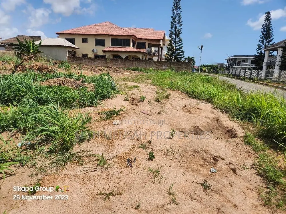 One Plot of Land for Sale at East Airport