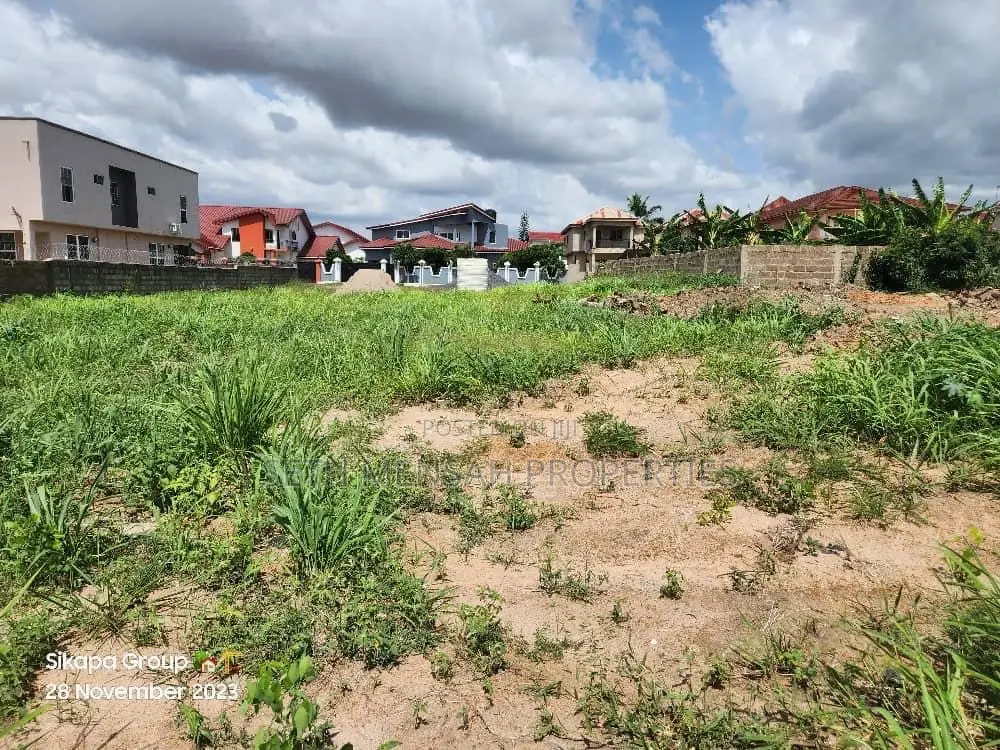 One Plot of Land for Sale at East Airport