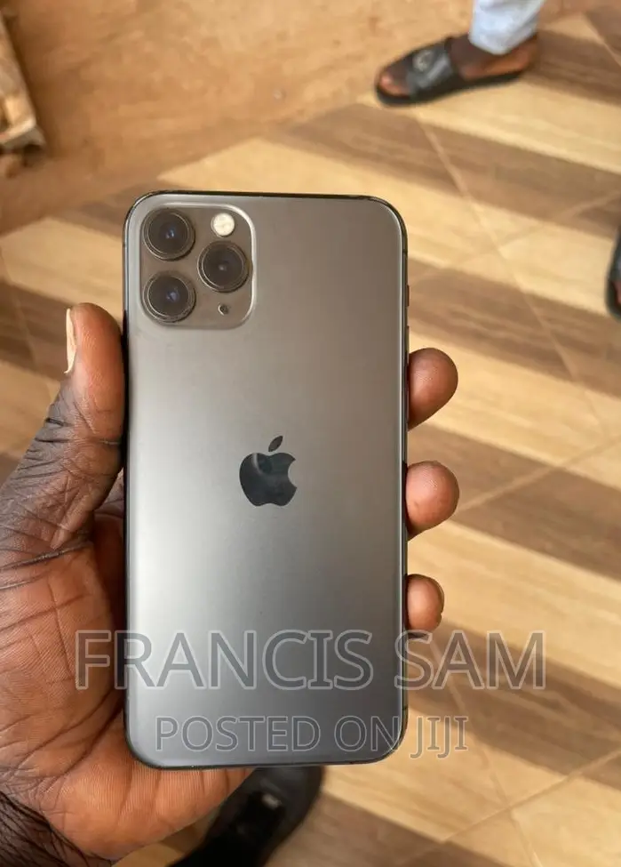 New Apple iPhone 11 Pro Max 256 GB Bronze