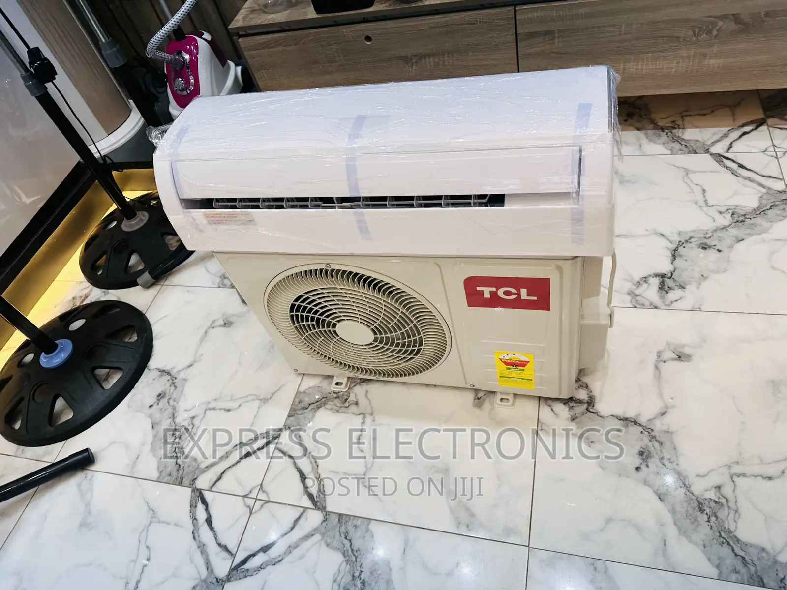 Chillwave Split R410 2.5hp TCL White
