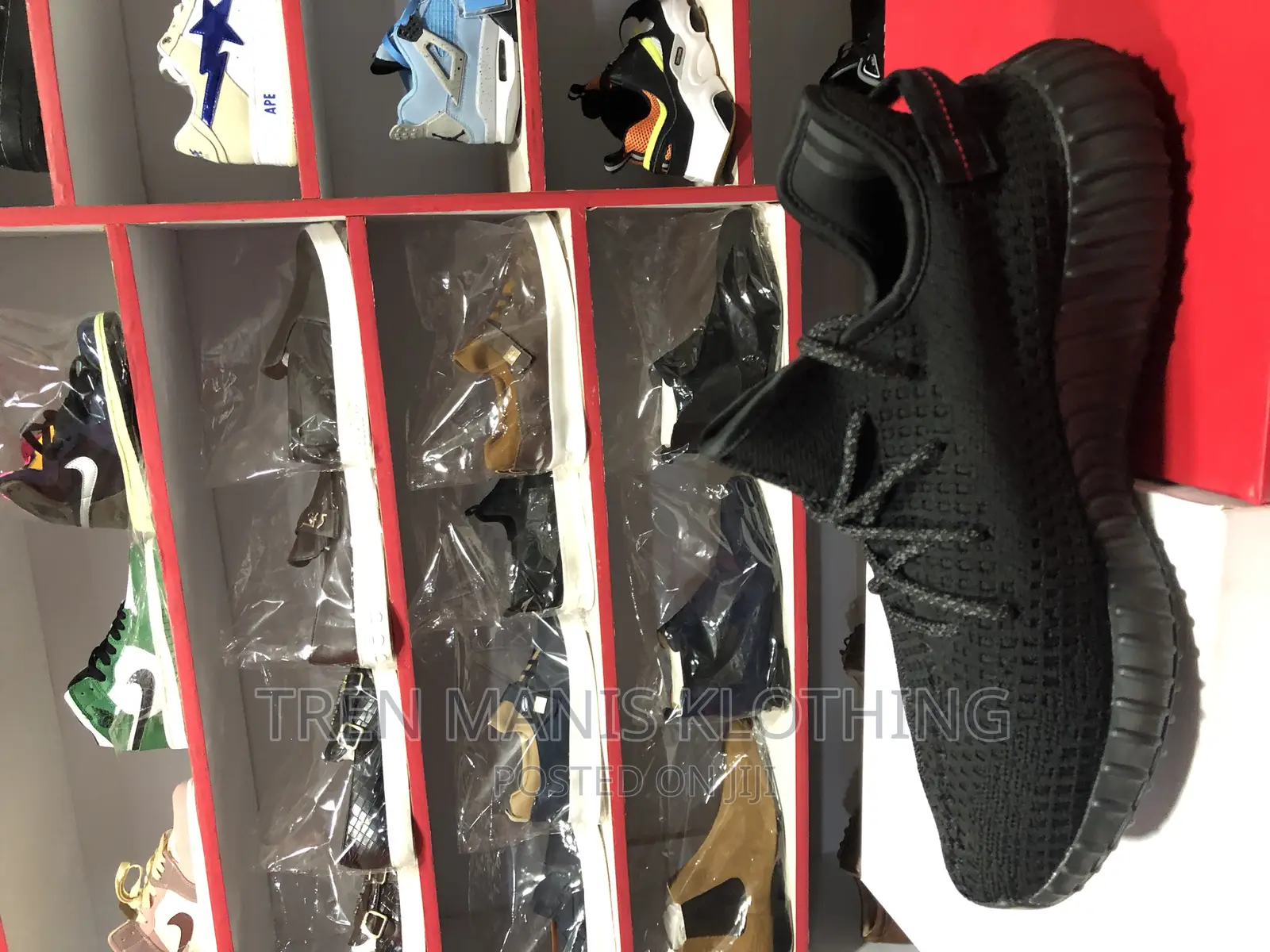 Yeezy Bost 350 Black