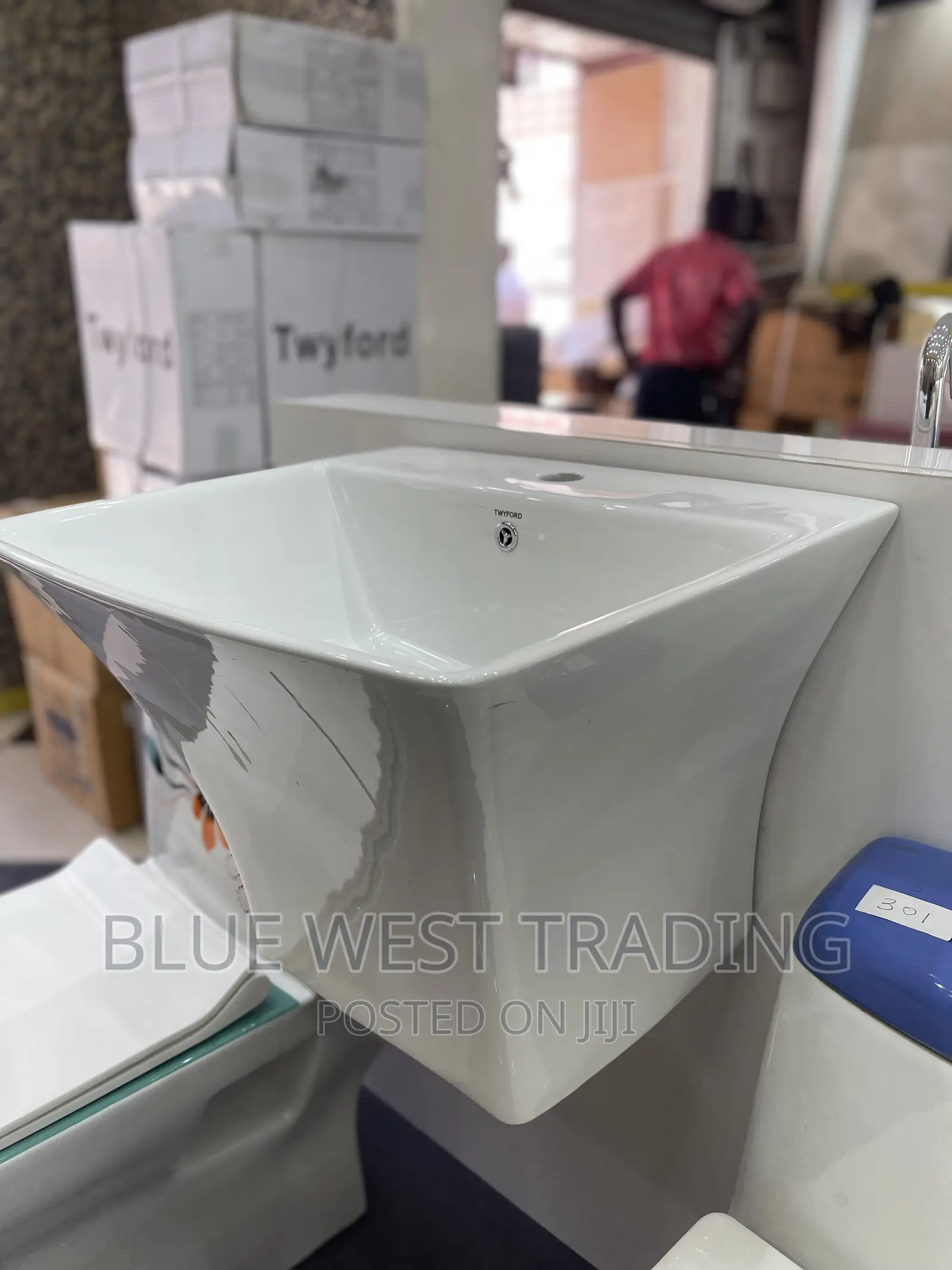 Twyford Wall Hung Basin