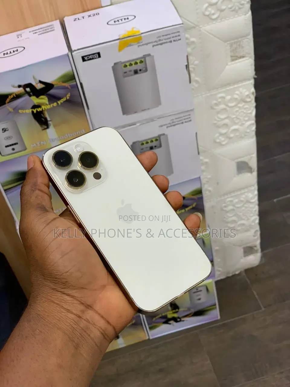 Apple iPhone 14 Pro 128 GB Gold