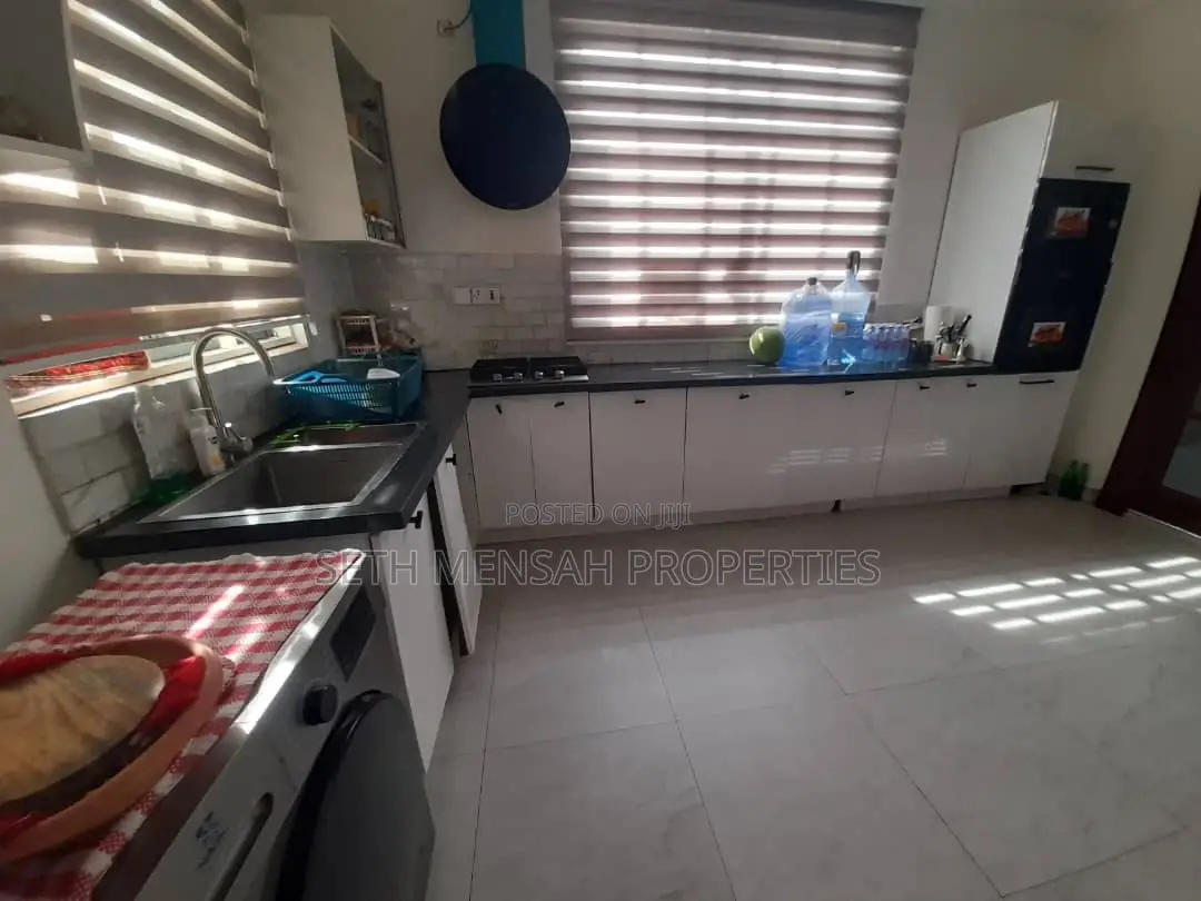 Furnished 3bdrm Townhouse/Terrace in Skm, Haatso for sale