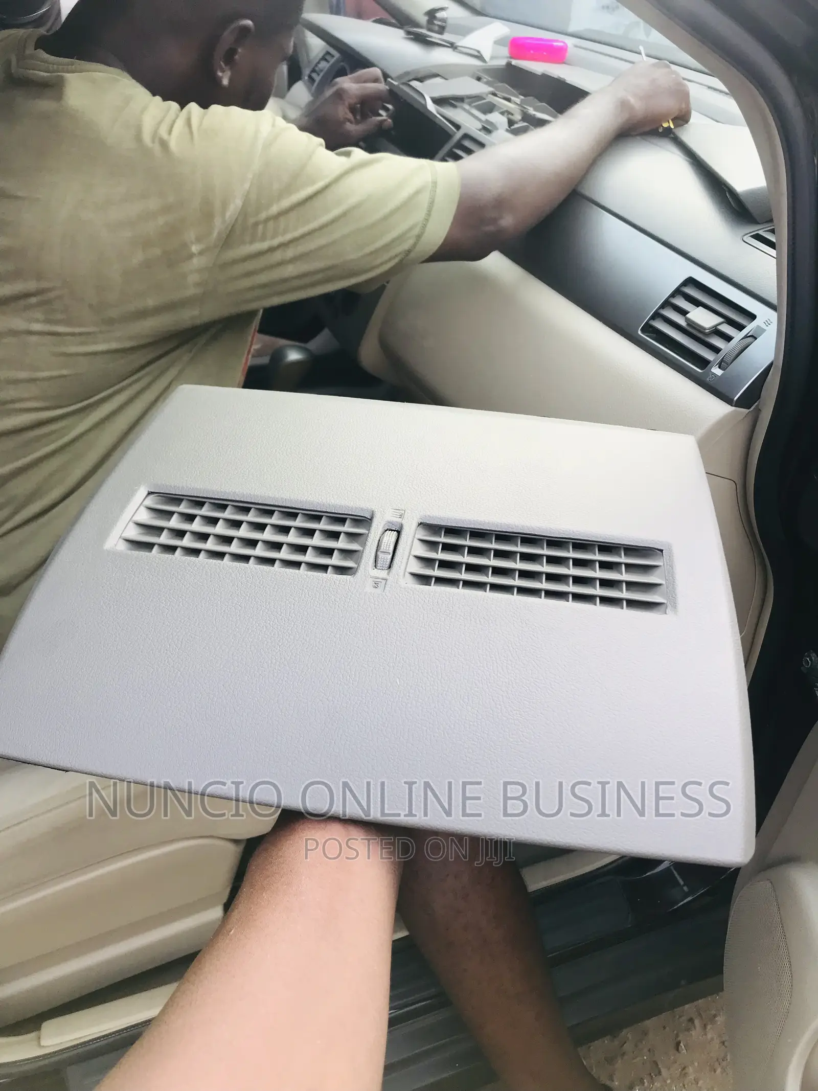 Nissan Versa Dashboard Top