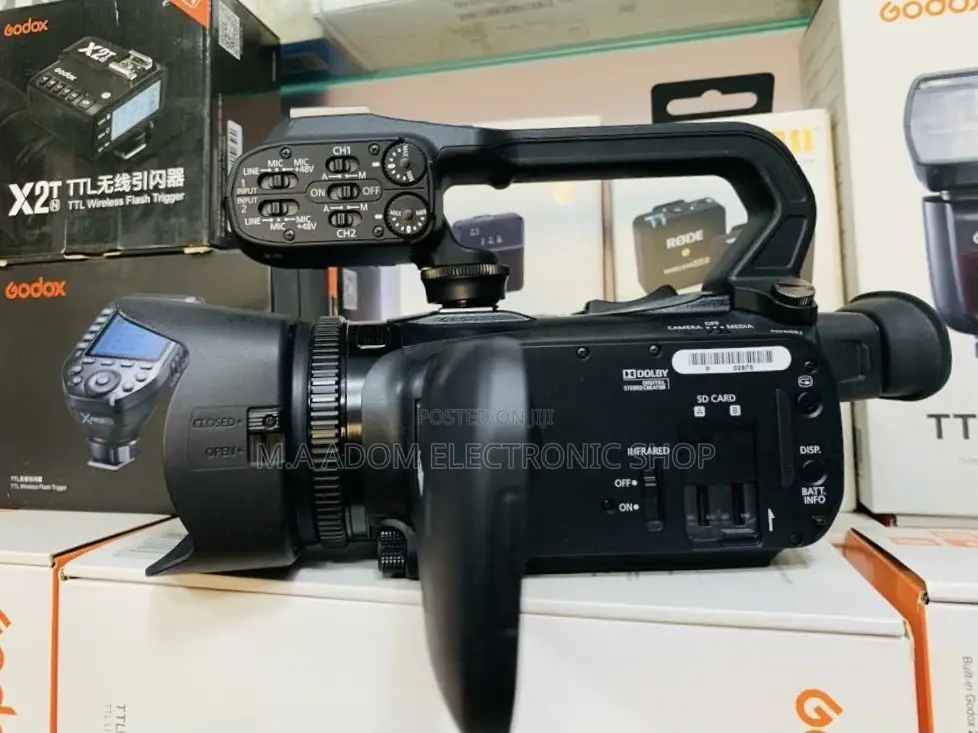 Long Lasting Canon Xa15 Compact Full HD Video Camera