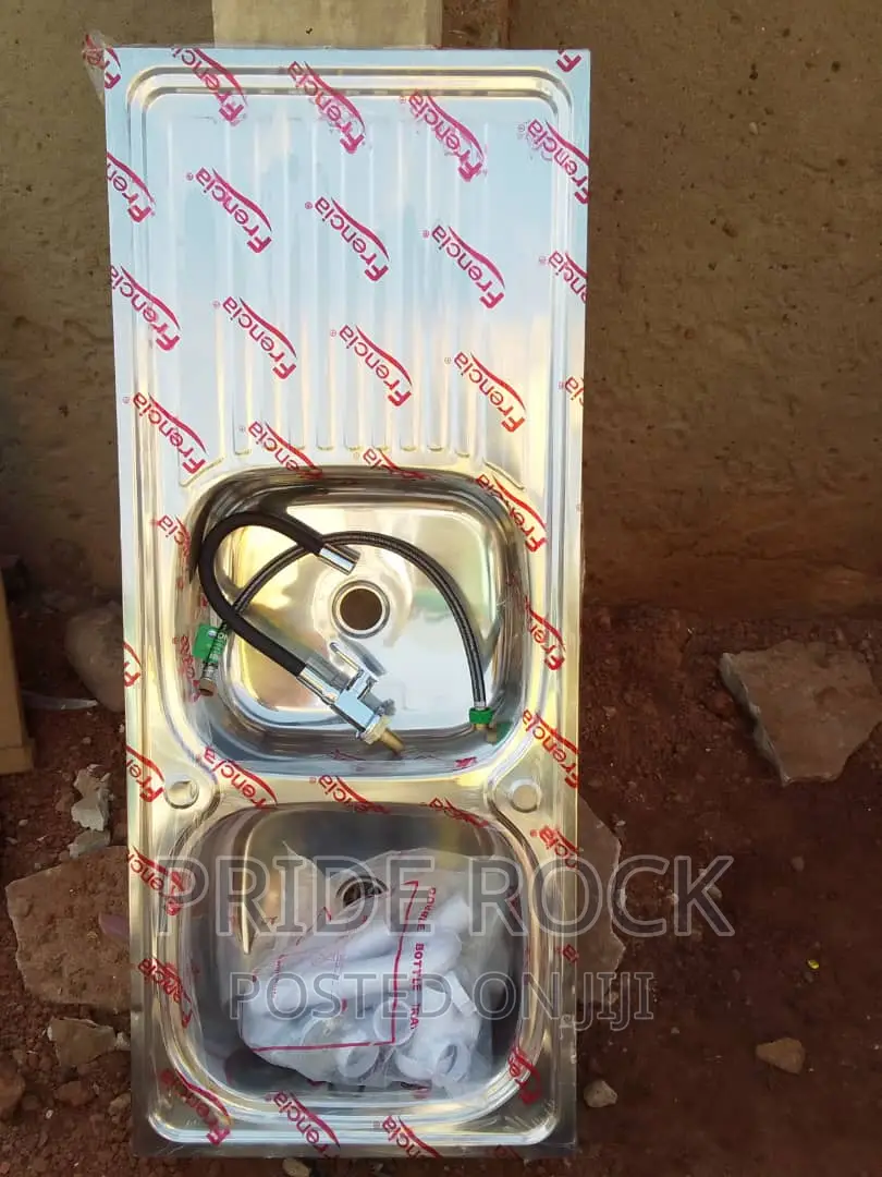 Double Kitchen Sink With One Arm and Tap Plus It Accessories