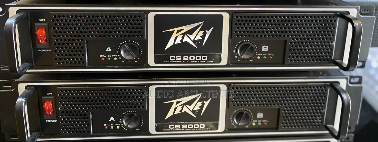 Power Amplifier Peavey (CS2000)
