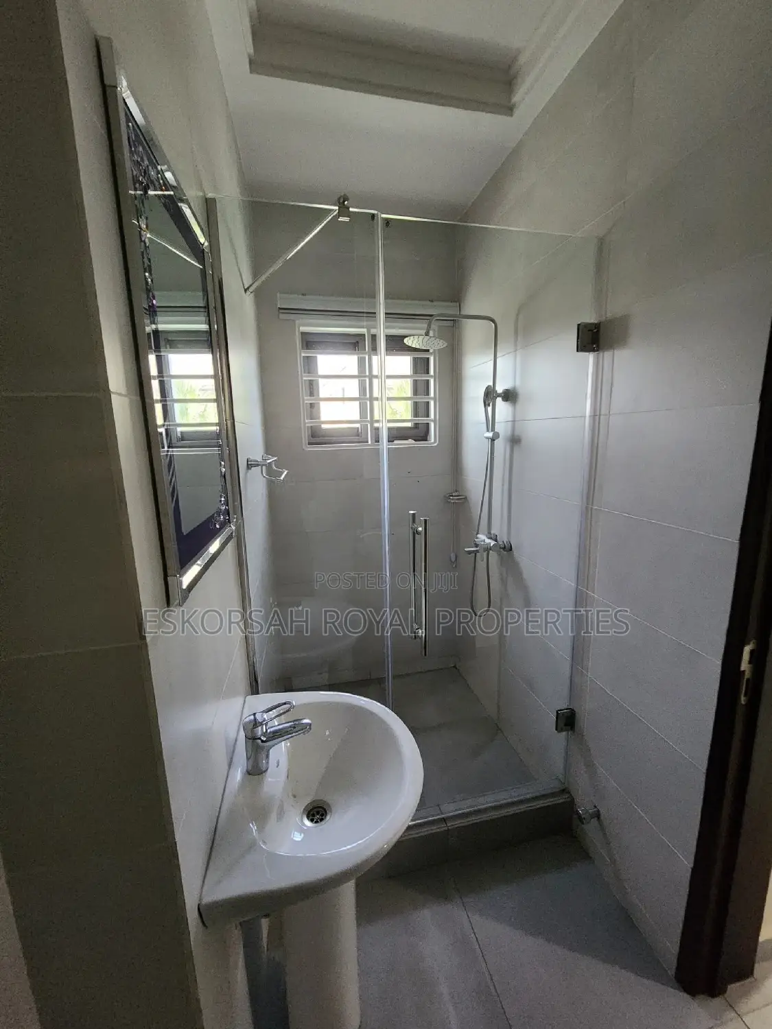 2bdrm Apartment in Nana Krom, School Junction for rent