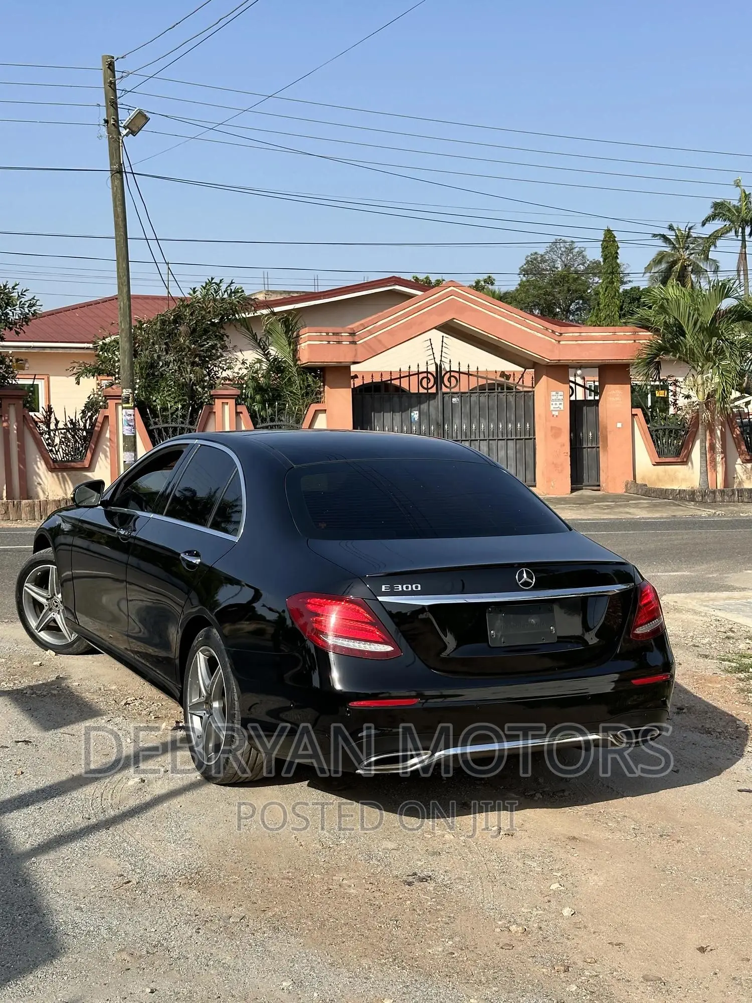 Mercedes-Benz E300 2017 Black