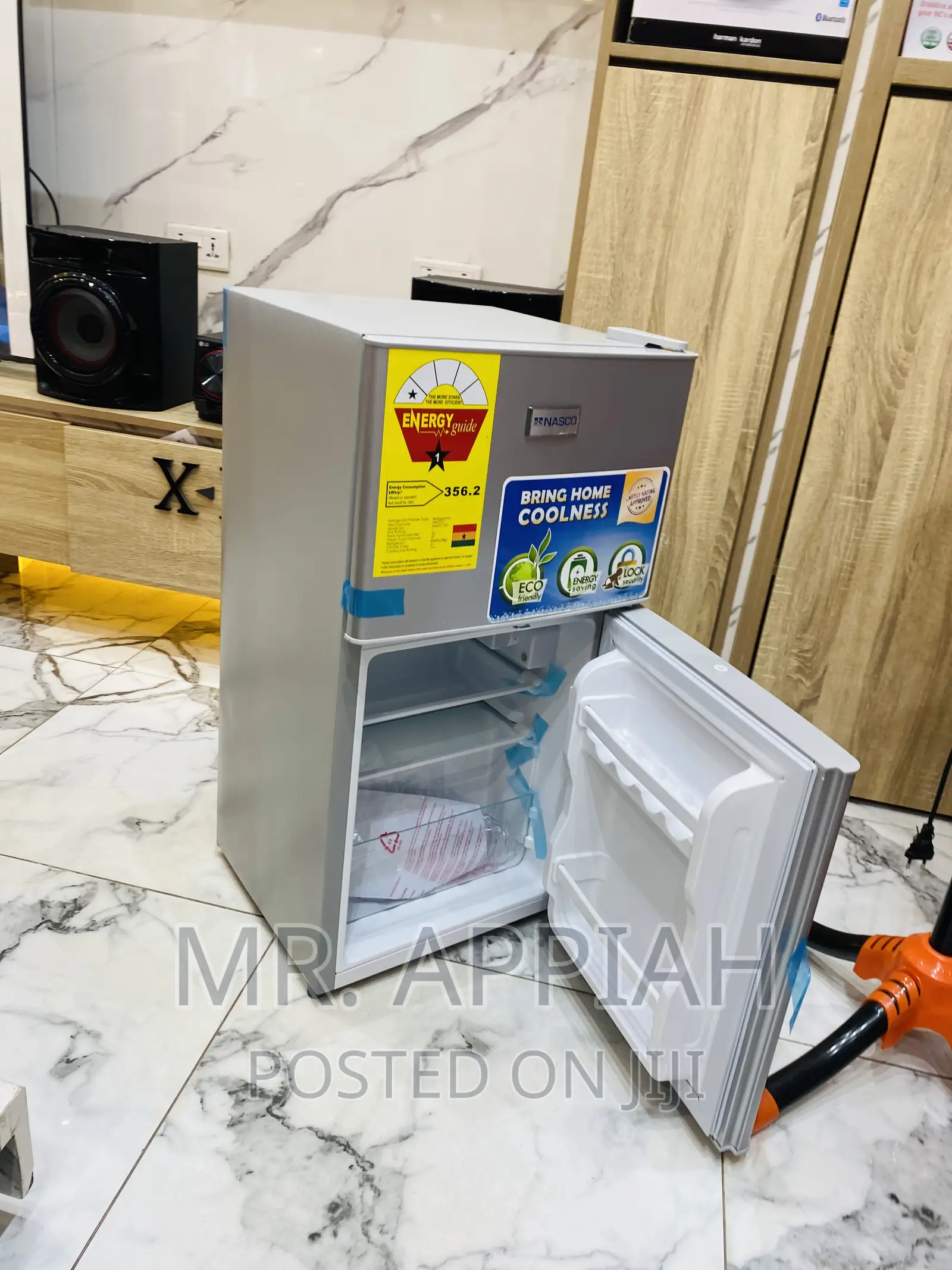 High Quality Nasco Nasf2-120 Double Door Table Top Fridge.