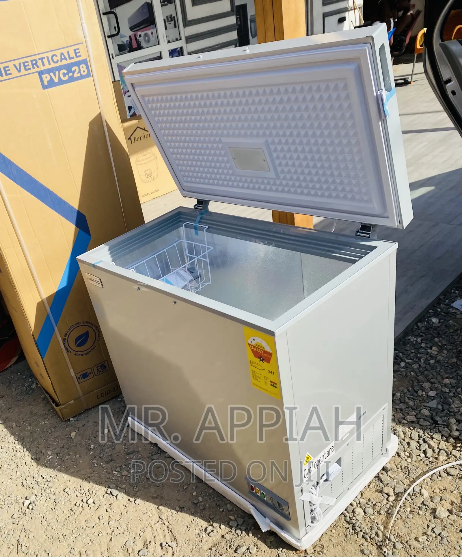 Long Lasting Nasco 200L 1 Door Chest Freezer(Nas -250fl).