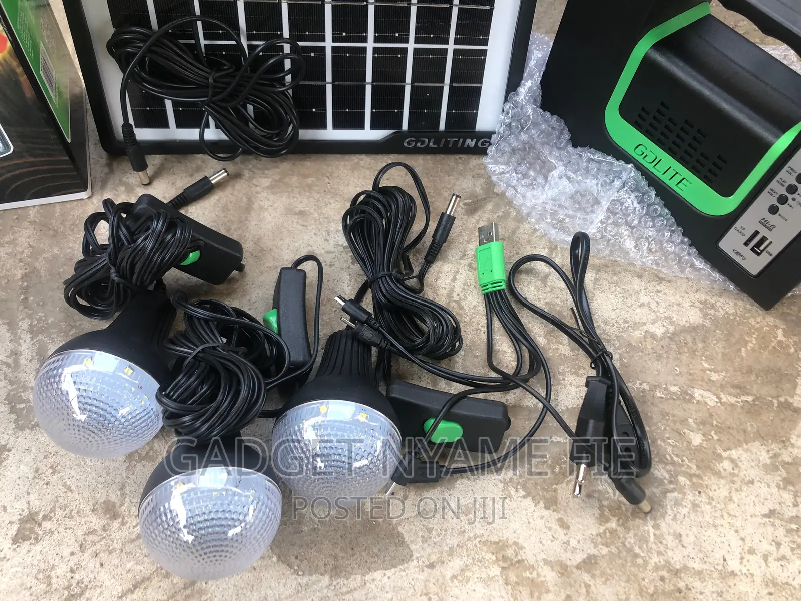 Solar Lighting System - Bulbs/Radio Bluetooth/Usb Charger