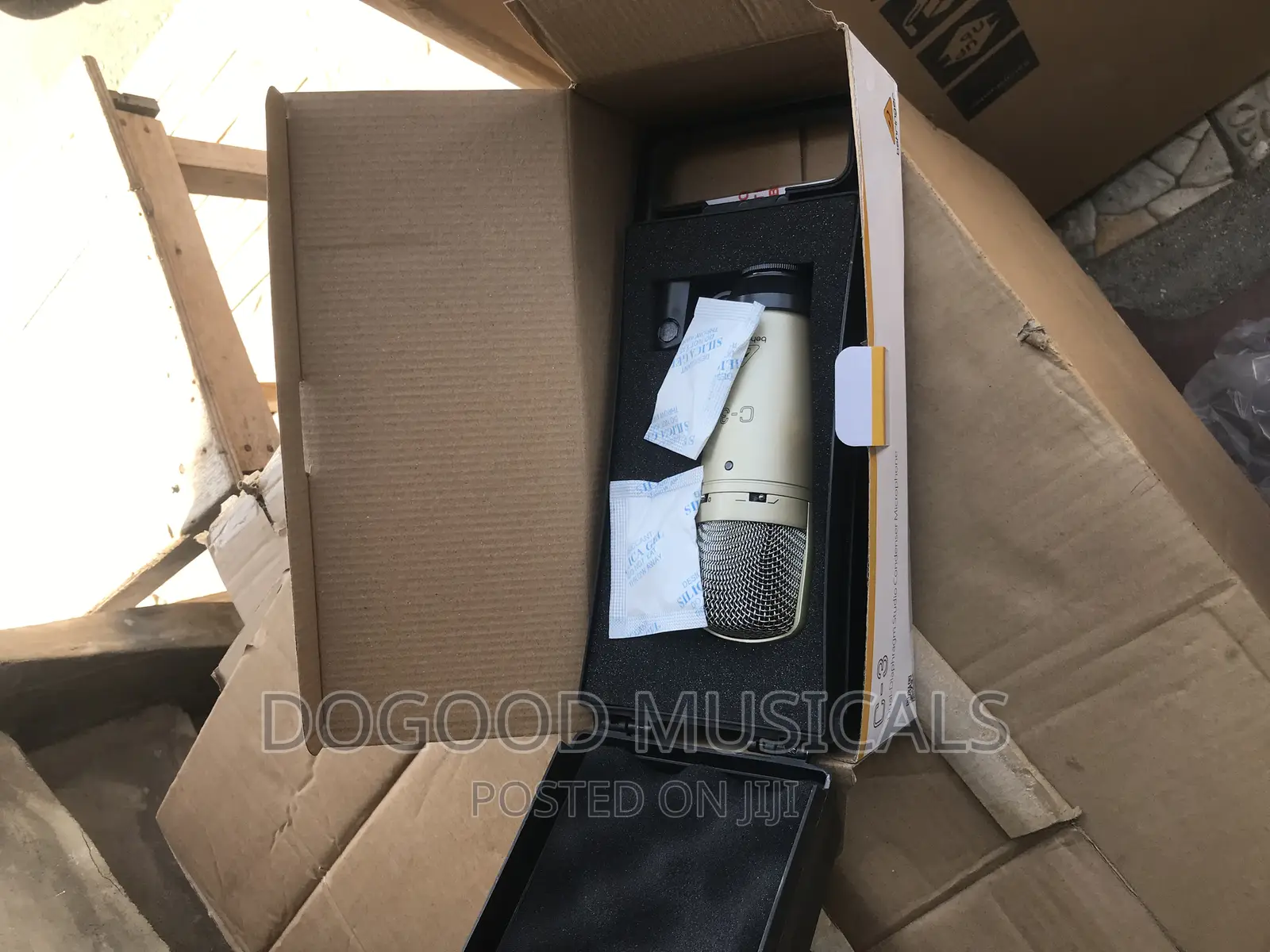 BEHRINGER C-3 Dual Diaphragm Condenser Microphone
