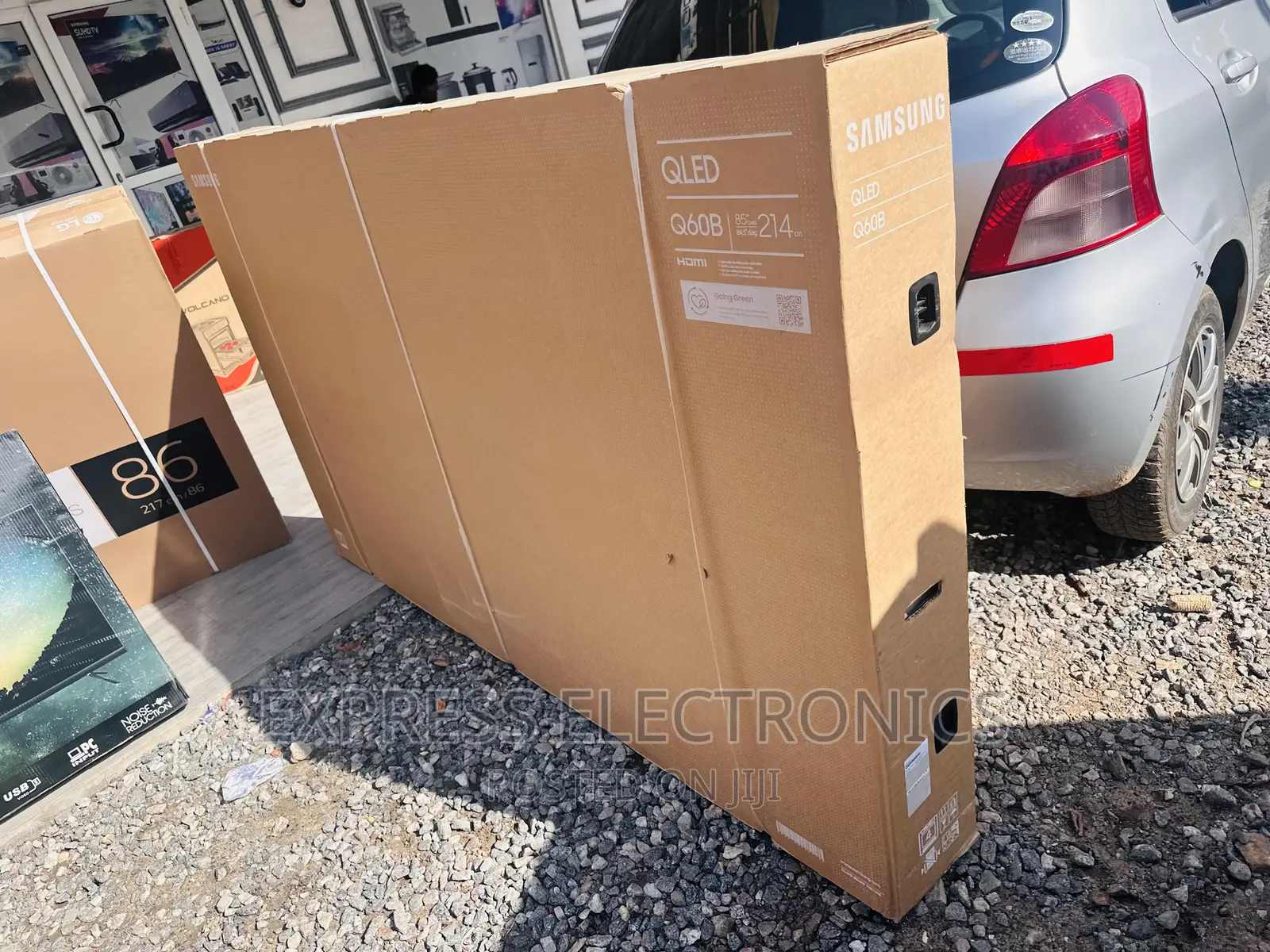 Immersive Cinematic Experience QLED Smart Samsung 85”Q60B