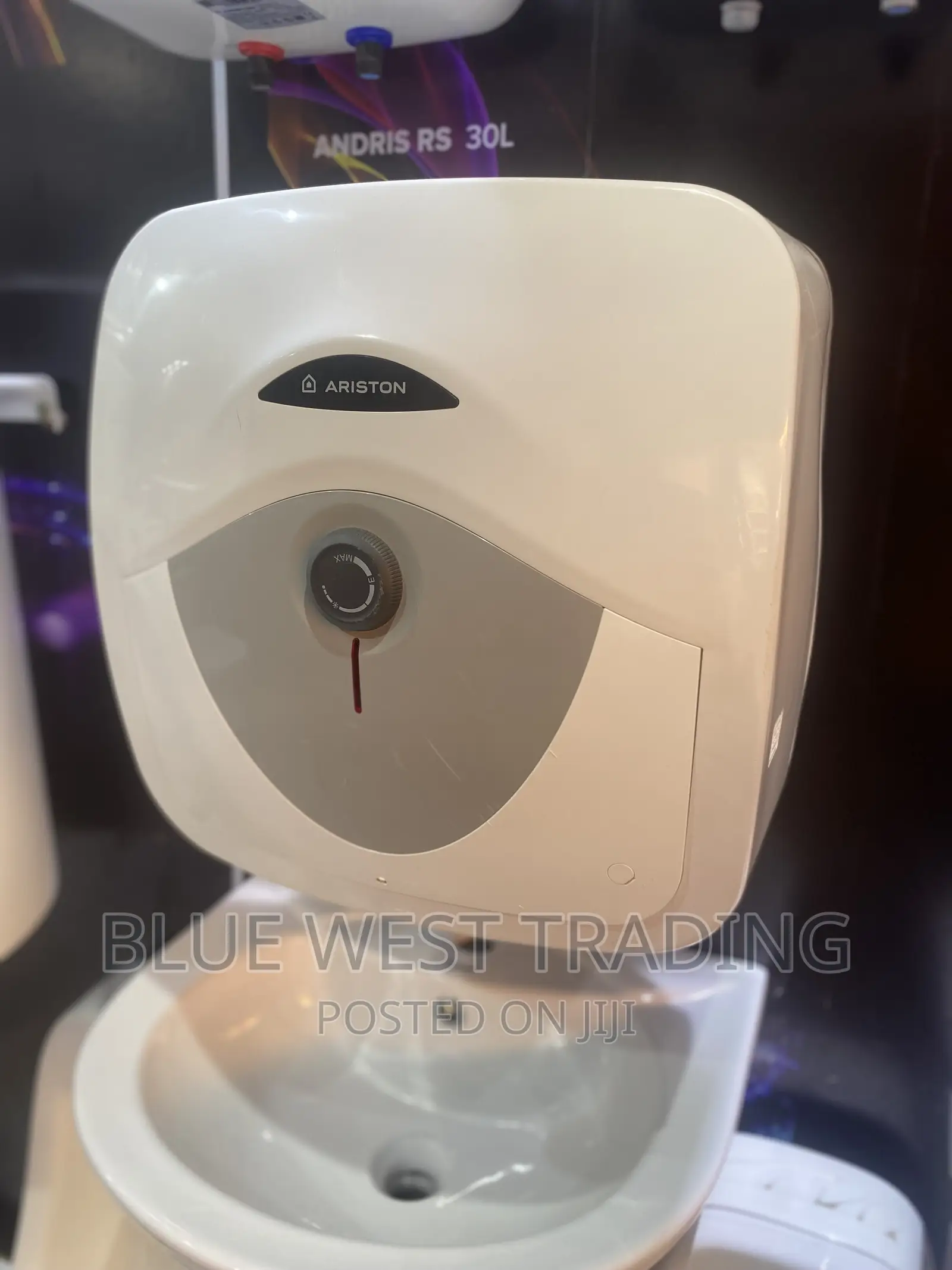 Ariston Water Heater (30 Liters)