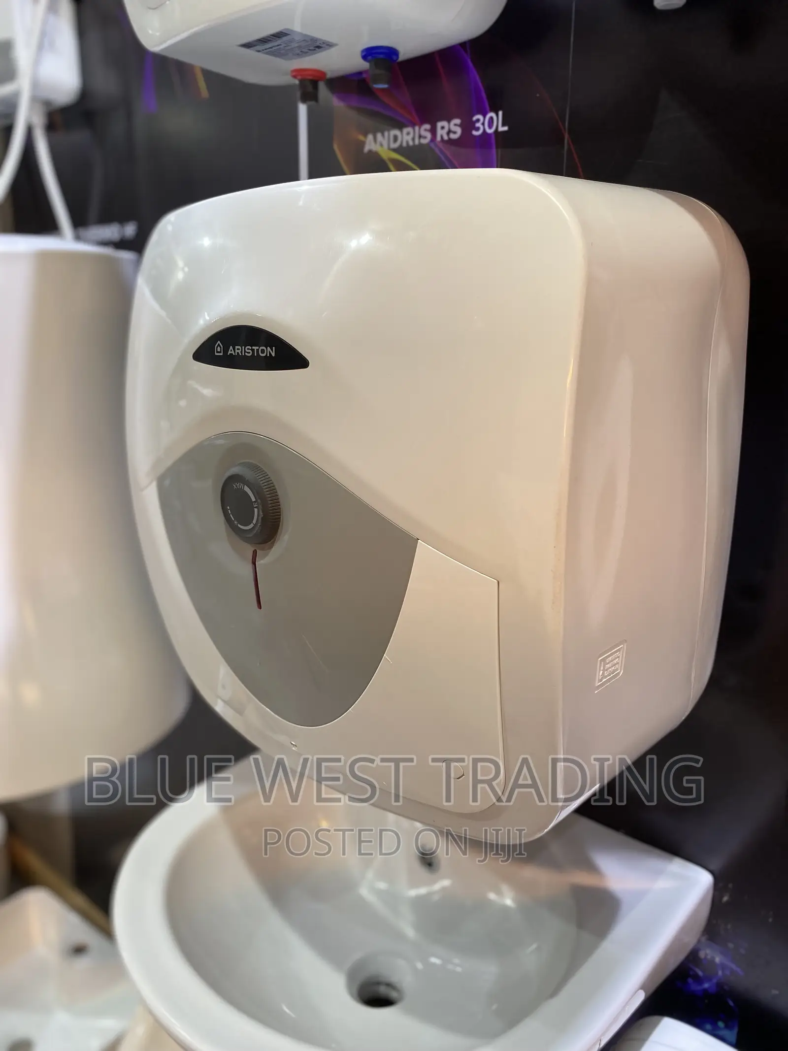 Ariston Water Heater (30 Liters)
