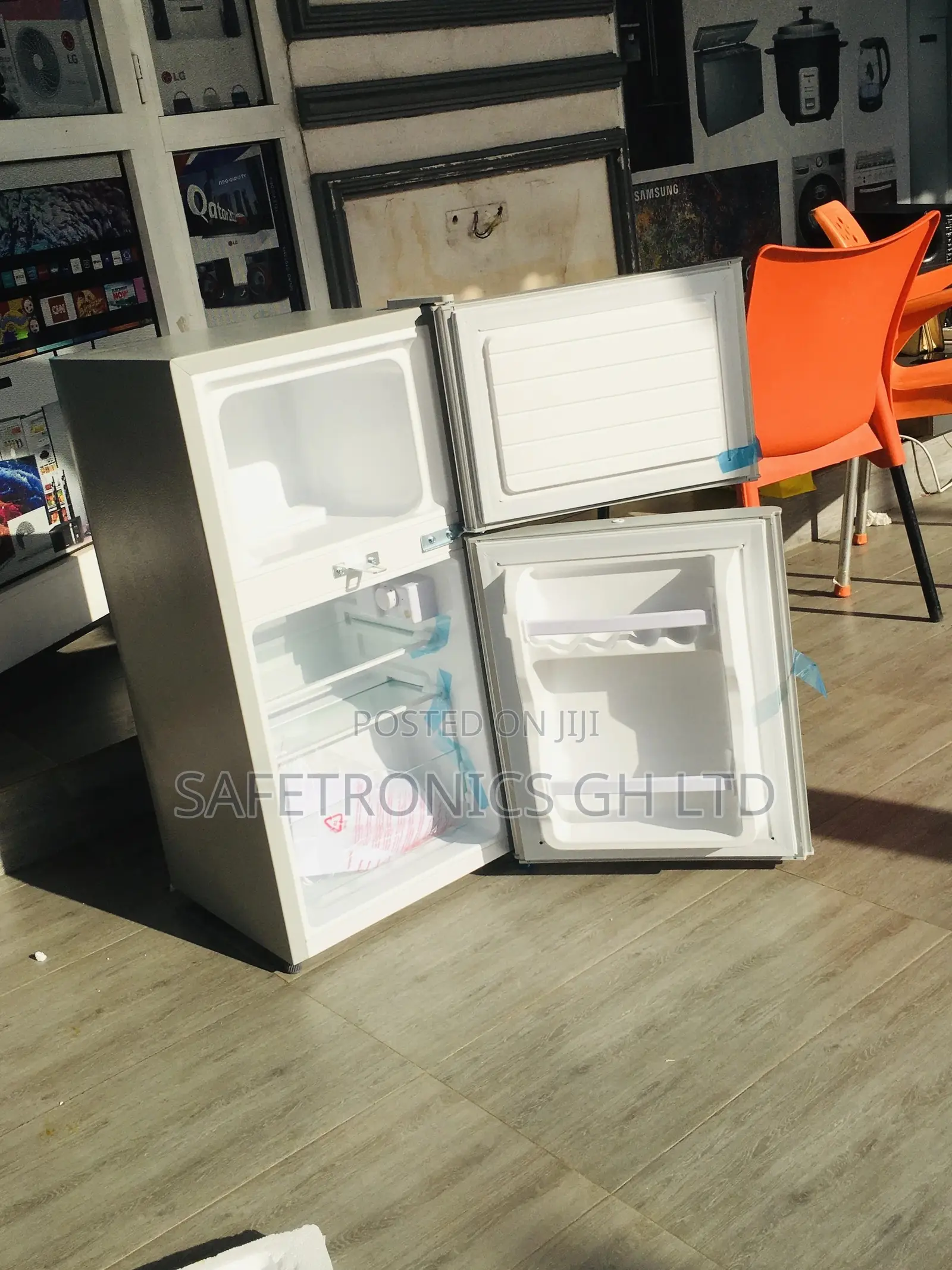 Doubledoor Topfreezer Nas2-120fl Gray Lasting Fridge
