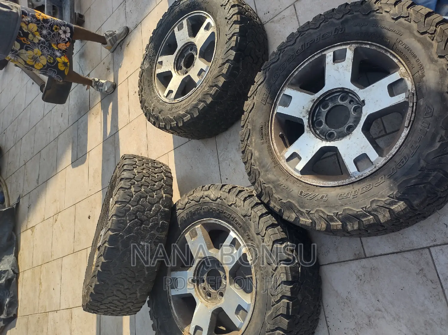 275/65 R18 Long Range Tyres With Original Rim
