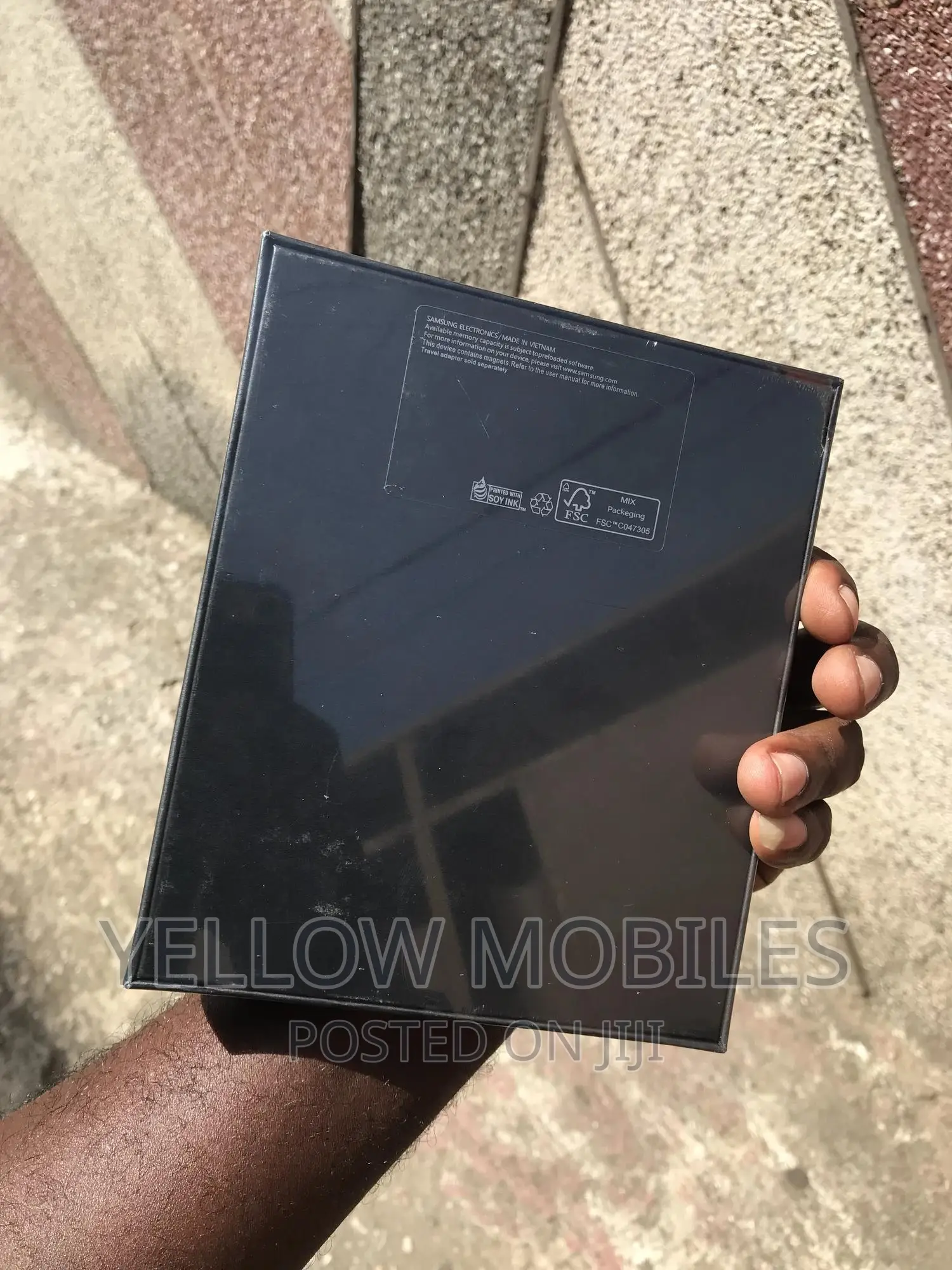 New Samsung Galaxy Z Fold4 256 GB Gold