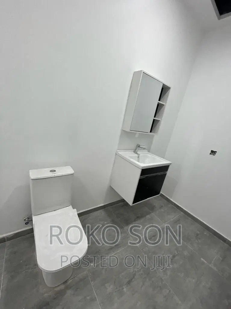 4bdrm Duplex in Dr Roko, East Legon for sale