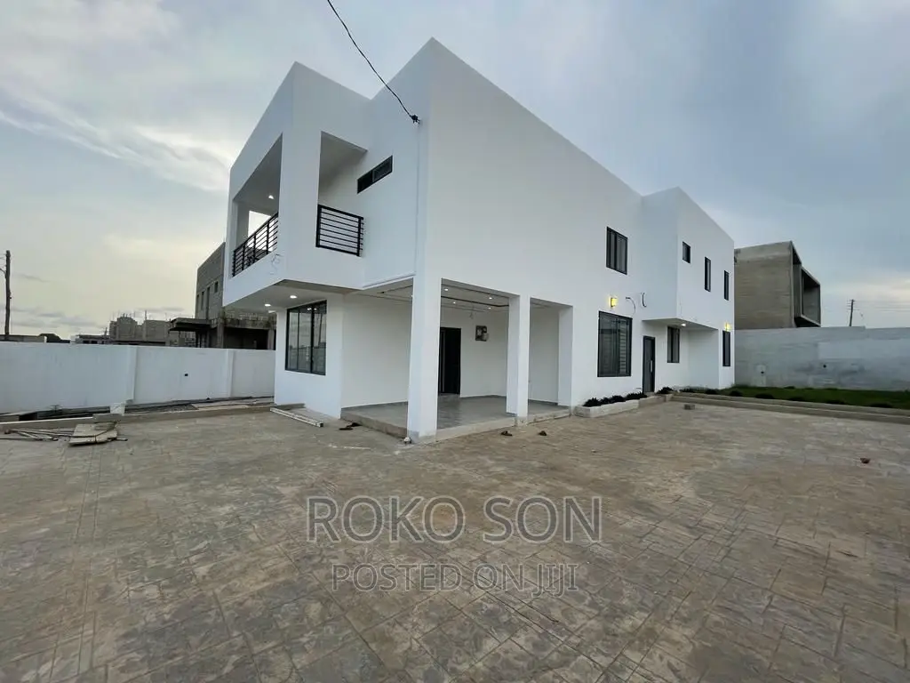 4bdrm Duplex in Dr Roko, East Legon for sale