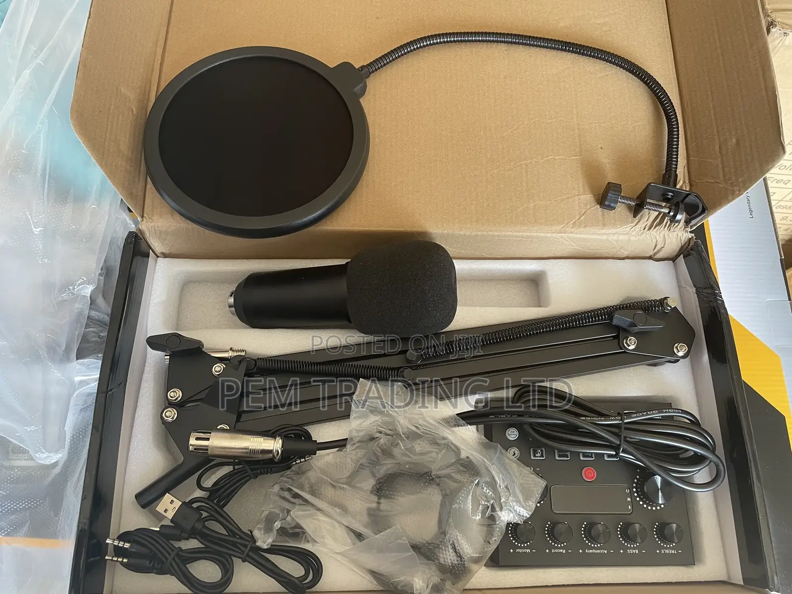 Bm800 Professional Condenser Microphone With V8S Sound Card